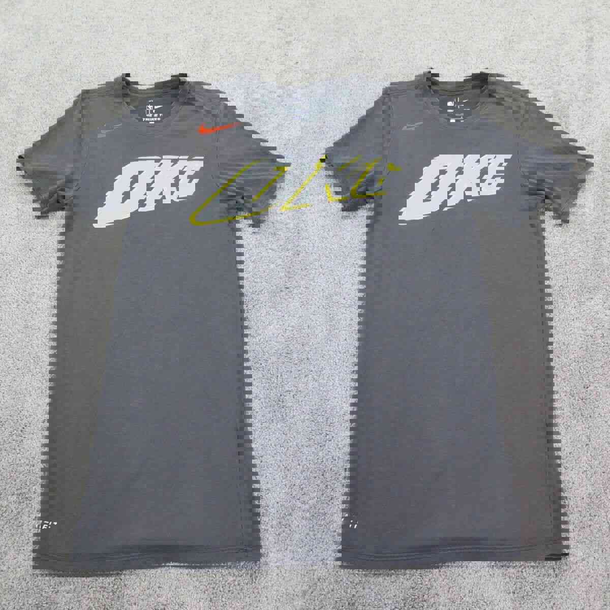 Nike Men's Small Gray Crew Neck Short Sleeve T-Shirt - Lightweight Outdoor Wear