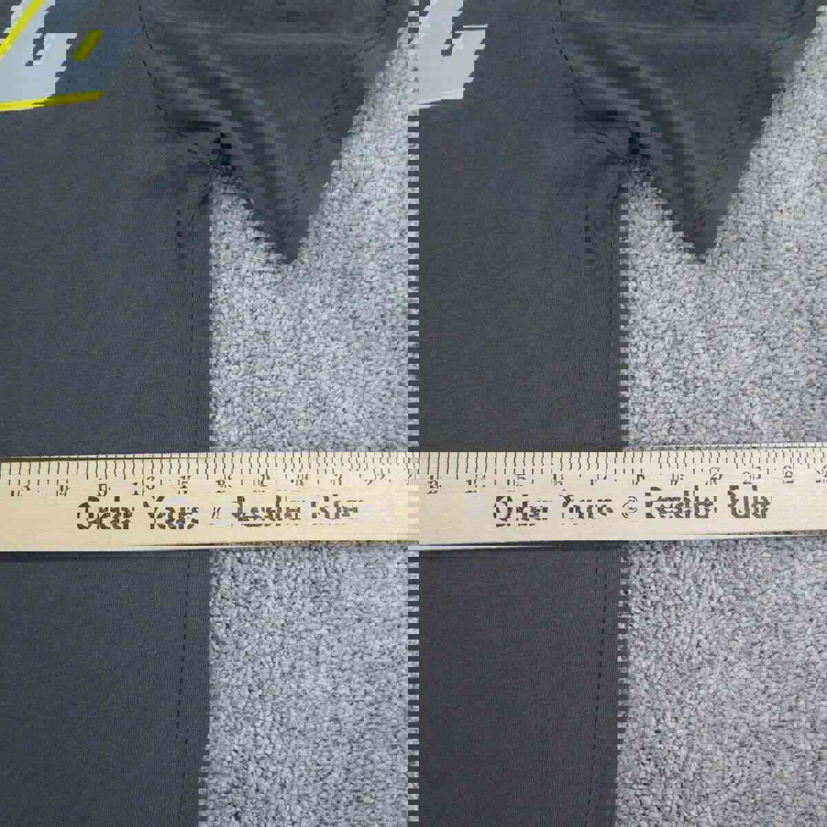 Nike Men's Small Gray Crew Neck Short Sleeve T-Shirt - Lightweight Outdoor Wear