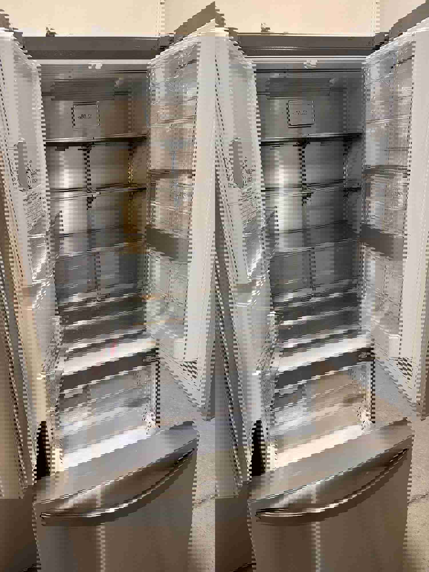 LG 23.5 Cu. Ft. French Door-in-Door Counter-Depth Refrigerator with Craft Ice Maker - Stainless Steel (Model: LRFDC2406S)