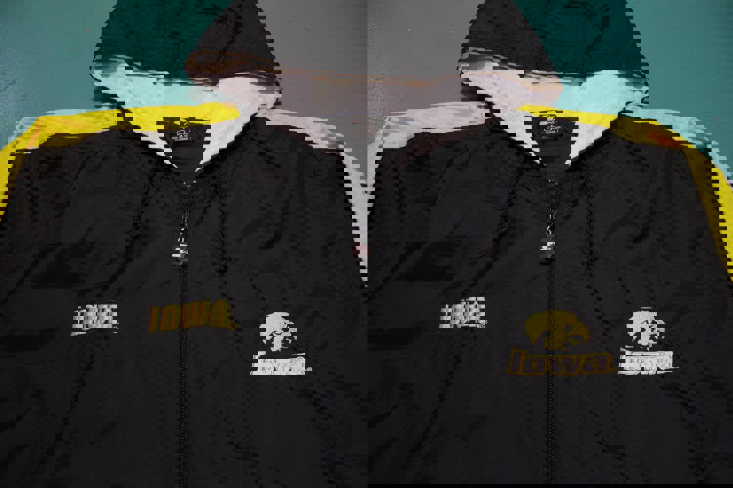Starter Iowa Hawkeyes Vintage Hooded Windbreaker Jacket