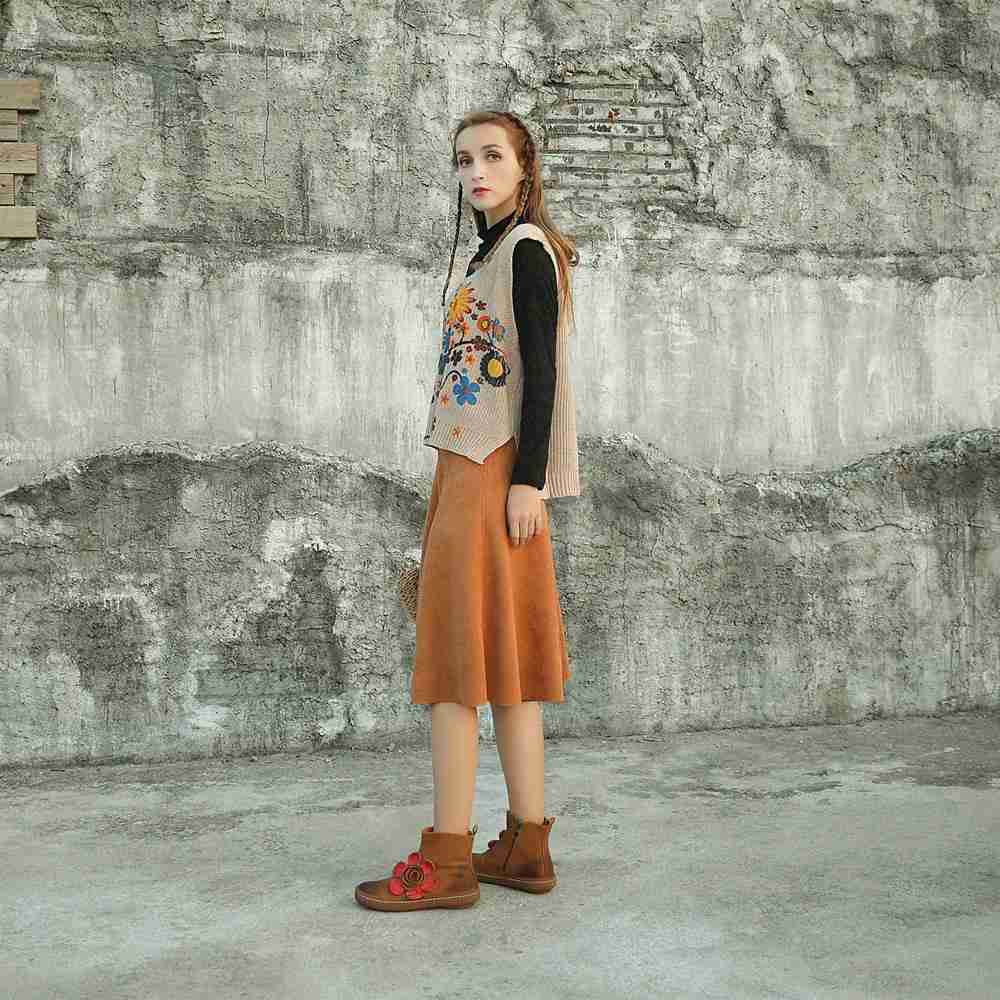 Women's Genuine Leather Chelsea Boots With Handmade Flowers Gray/Camel