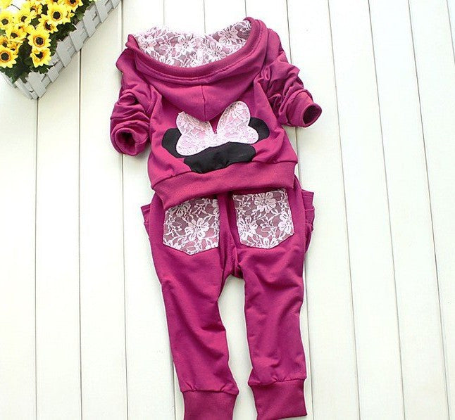 2-Piece Cartoon Girl Hoodie and Pants Set for Kids (3-6 Years)