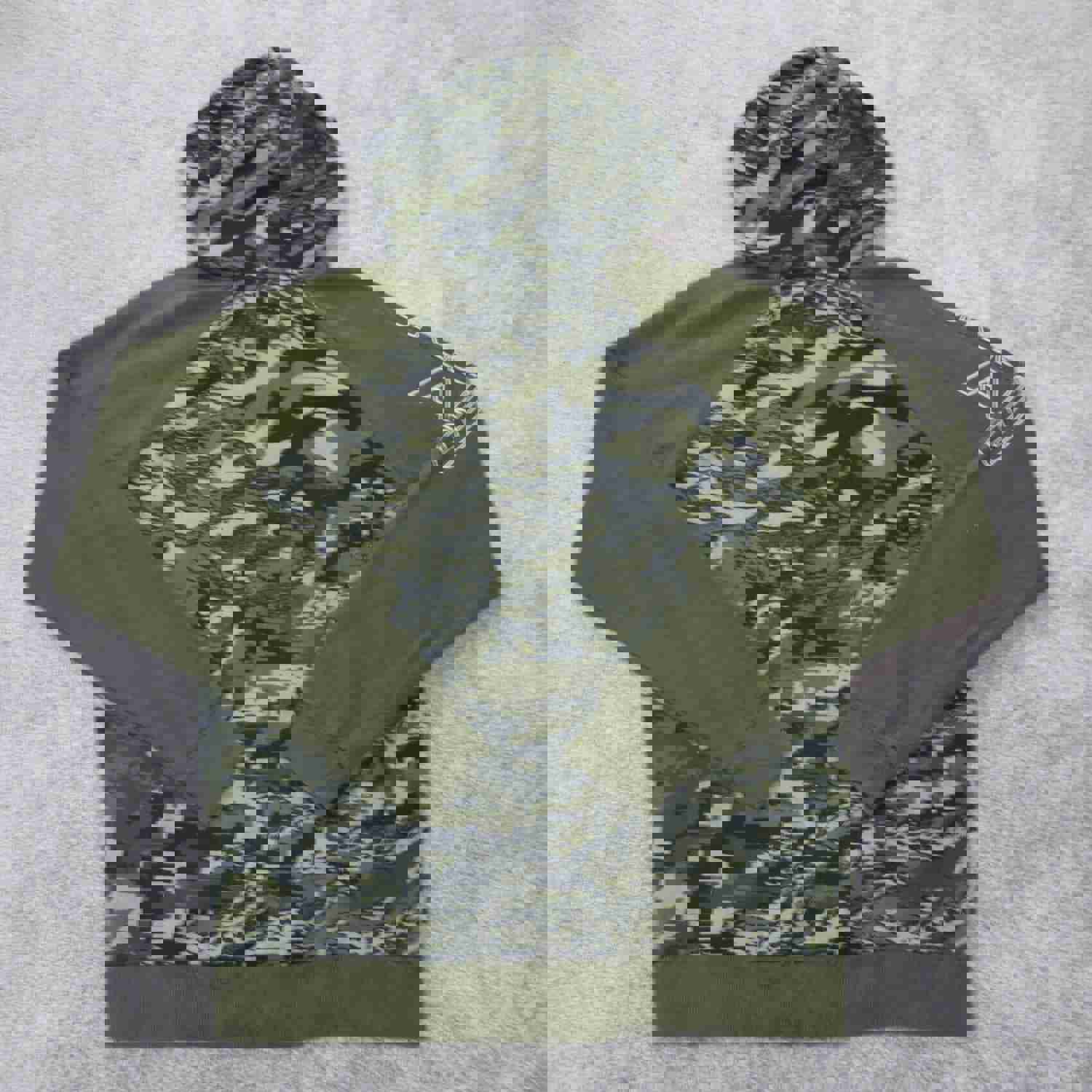 Under Armour Men's Pullover Hoodie - Loose Fit, Logo Camouflage Green, Size Small