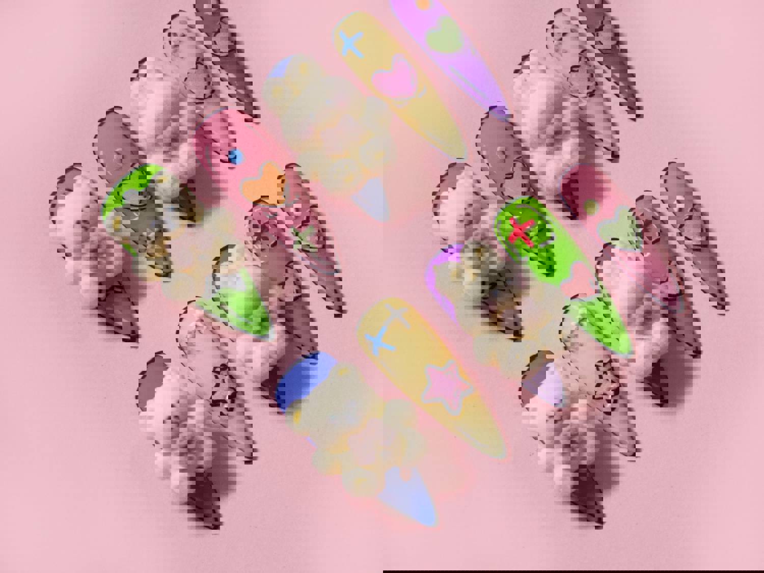 2pcs Cream White Cute Cartoon Velvet Bear & Rabbit Nail Decals