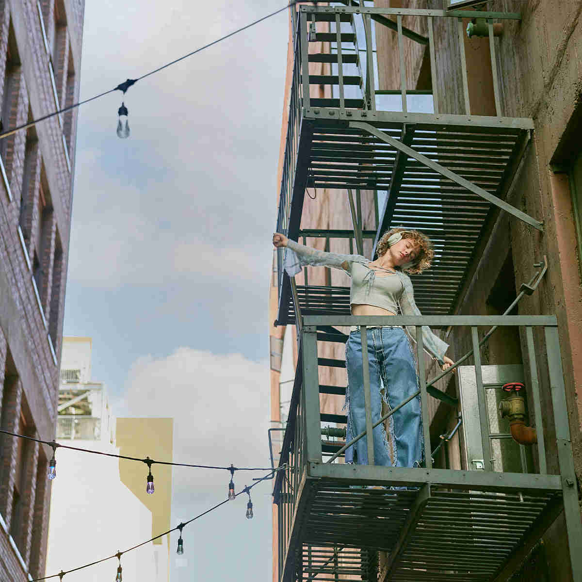 Bose QuietComfort Headphones with Active Noise Cancellation - Pair (White)