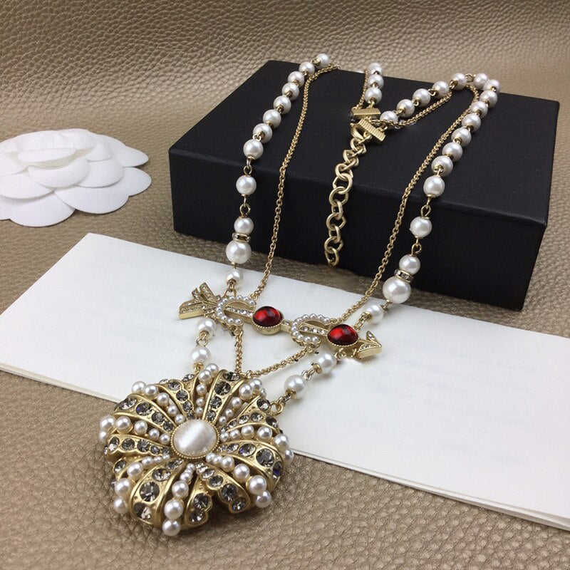 2021 Vintage Pearls Chain Big Flower Pendants Red Crystal Necklace for Women