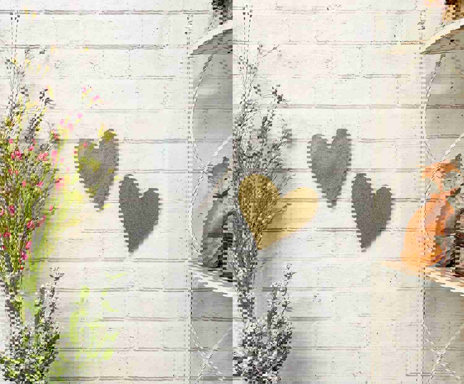 Handmade Heart Symbol Metal Wall Art - Customizable Size & Color - Free Shipping