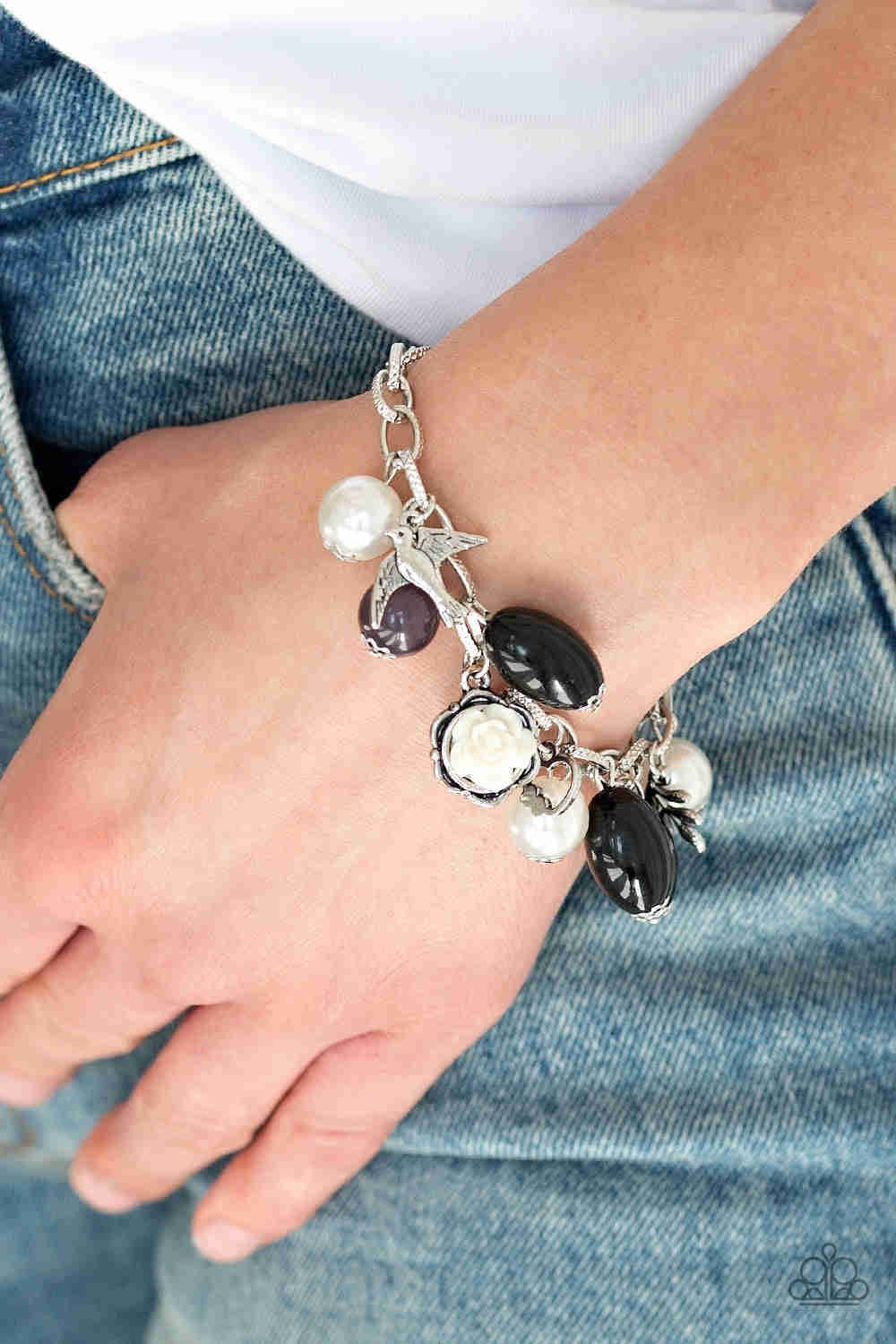 Paparazzi Jewelry Bracelet Love Doves Black