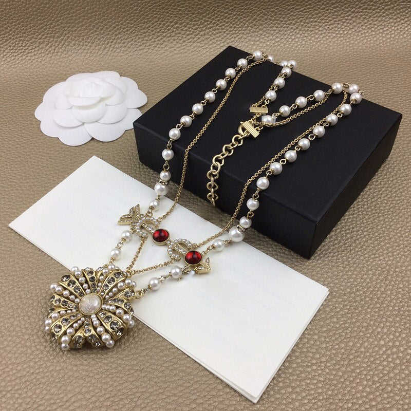 2021 Vintage Pearls Chain Big Flower Pendants Red Crystal Necklace for Women