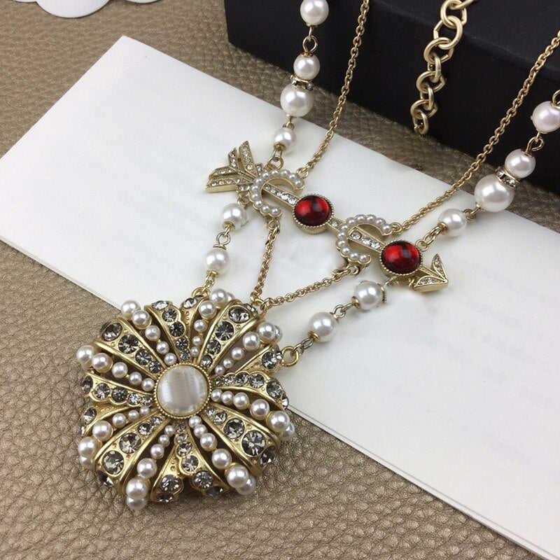 2021 Vintage Pearls Chain Big Flower Pendants Red Crystal Necklace for Women