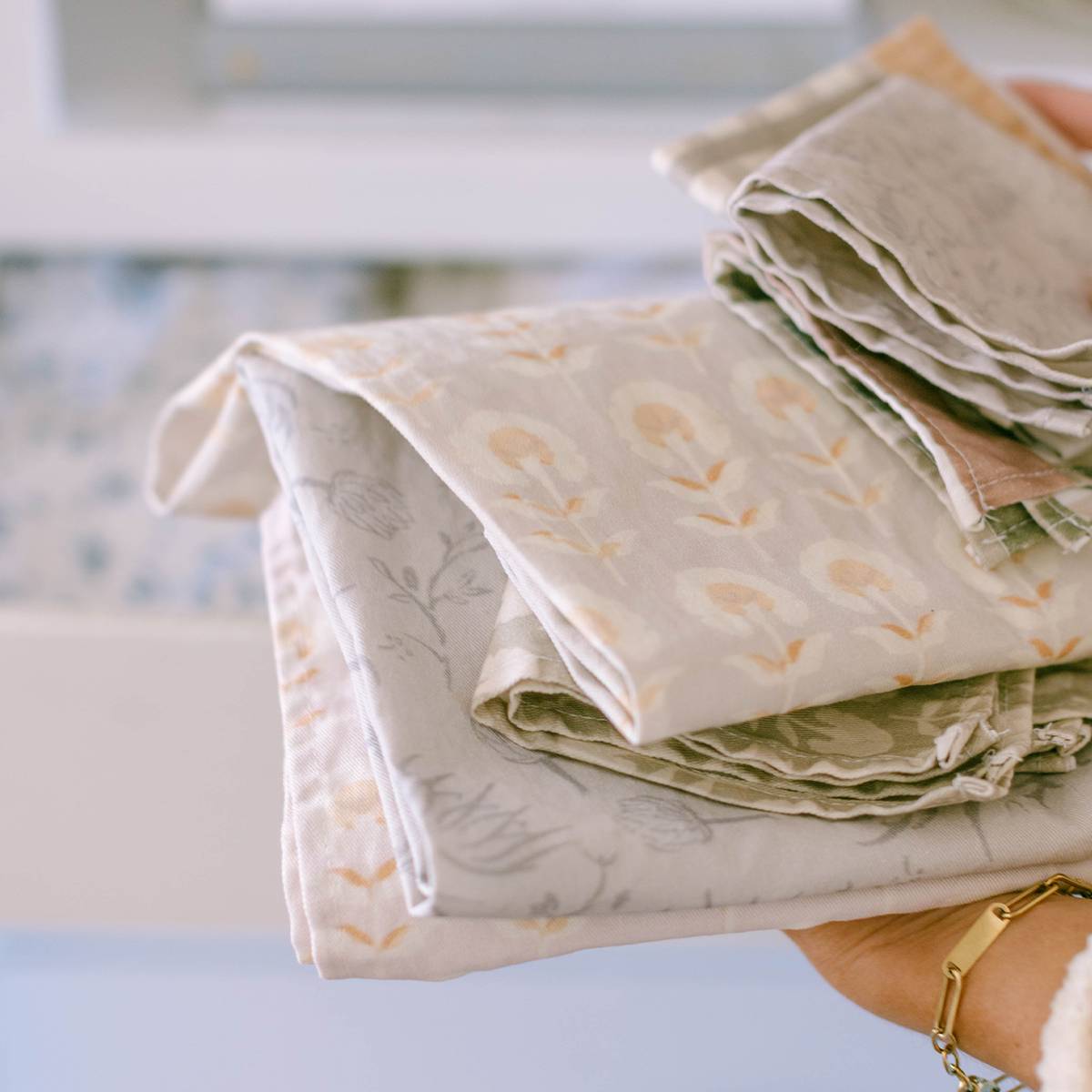 Grey Floral Cotton Twill Kitchen Towel