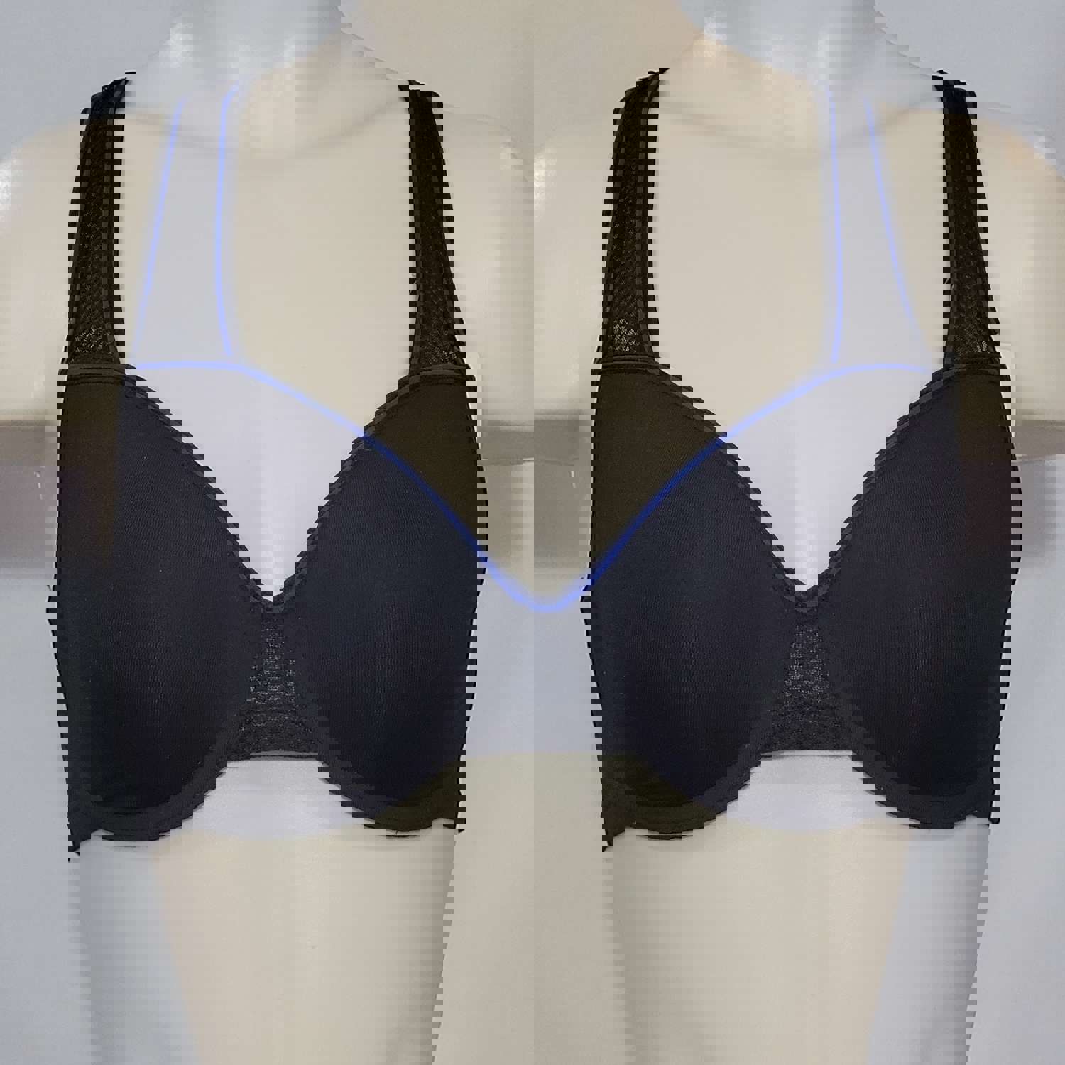 b.temptd 953199 by Wacoal b.active Underwire Sports Bra 30DD Black with Blue Trim