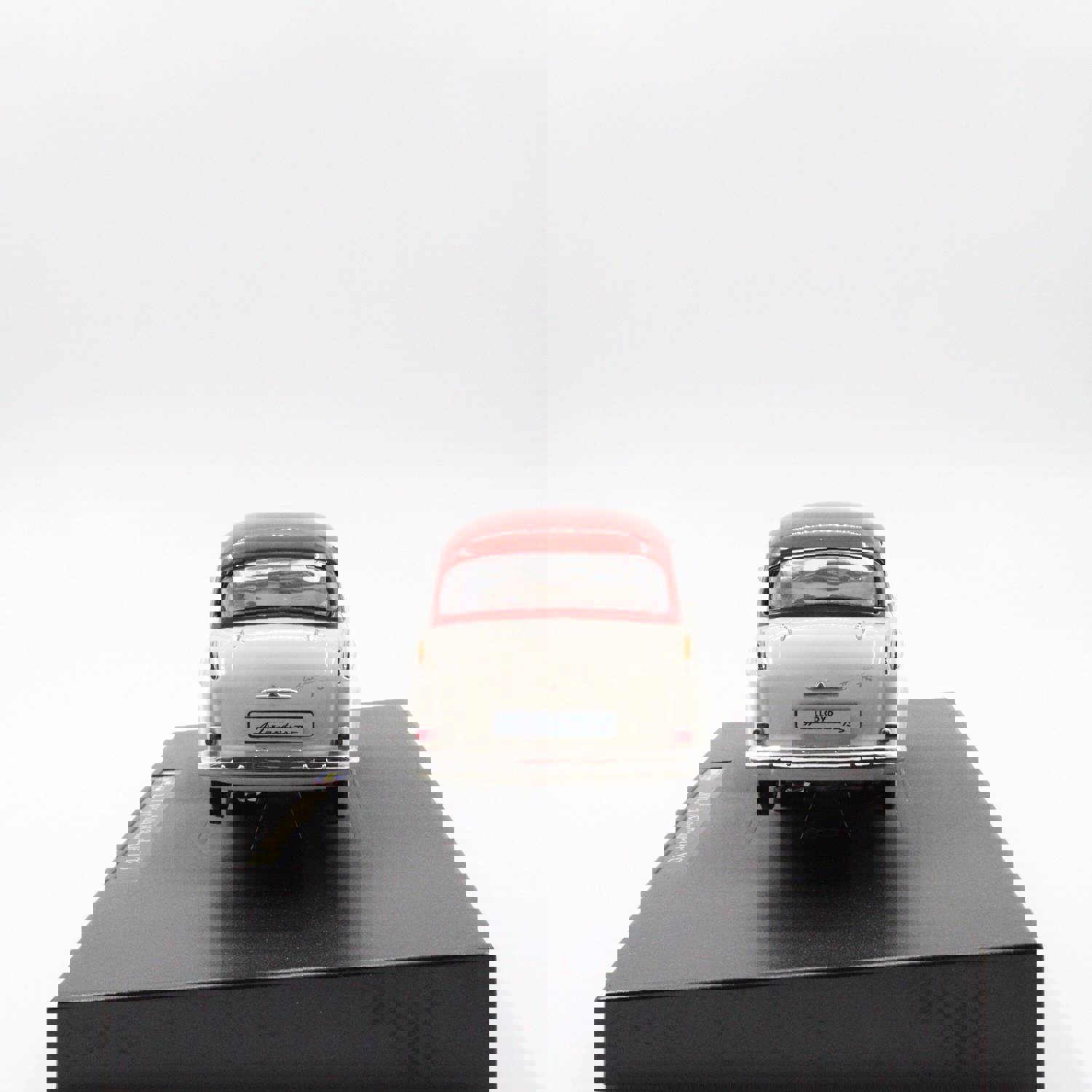 Lloyd Alexander TS Vintage Diecast Car - Beige and Red Classic Model for Collectors