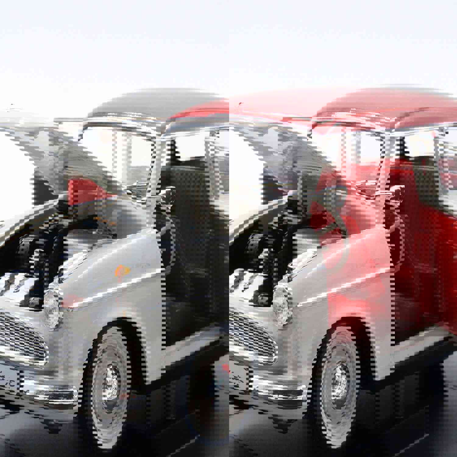 Lloyd Alexander TS Vintage Diecast Car - Beige and Red Classic Model for Collectors