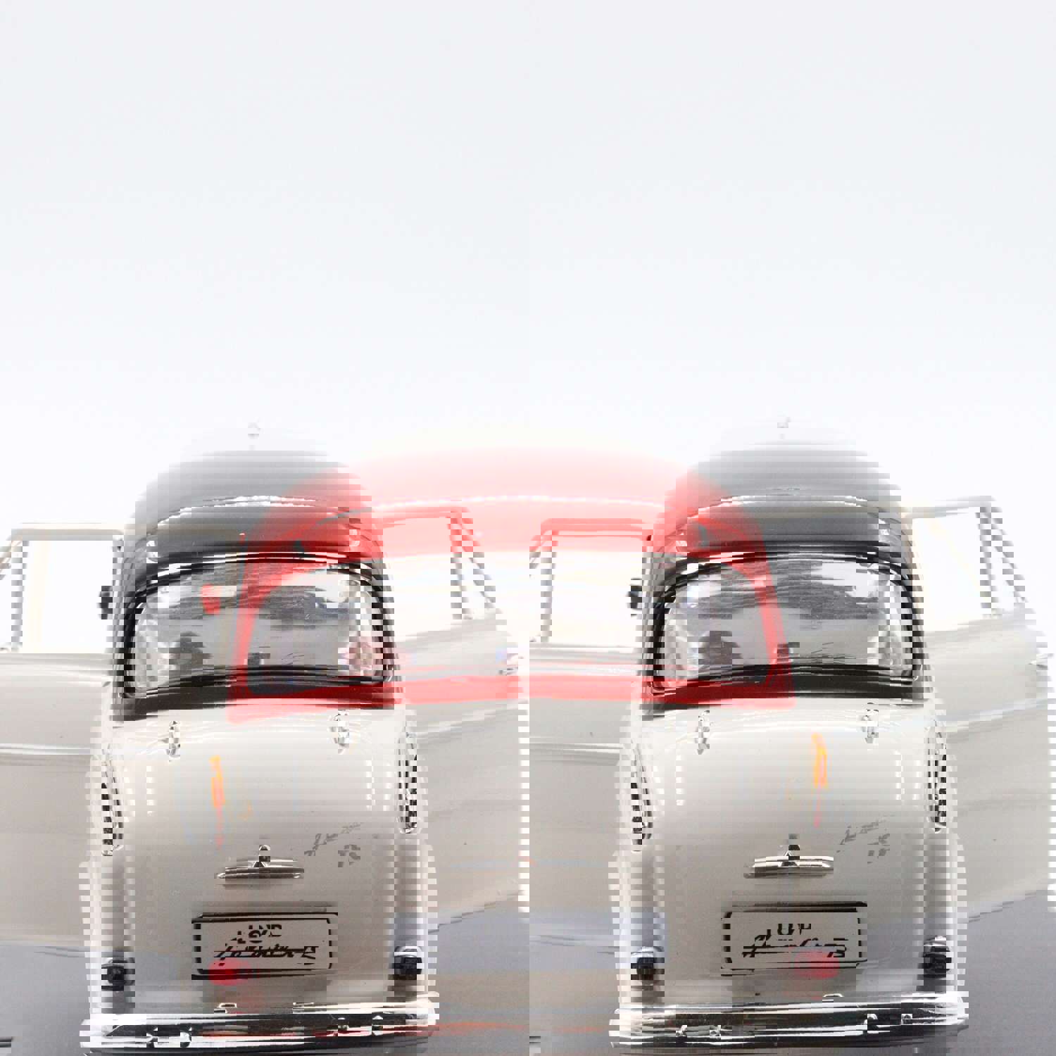 Lloyd Alexander TS Vintage Diecast Car - Beige and Red Classic Model for Collectors