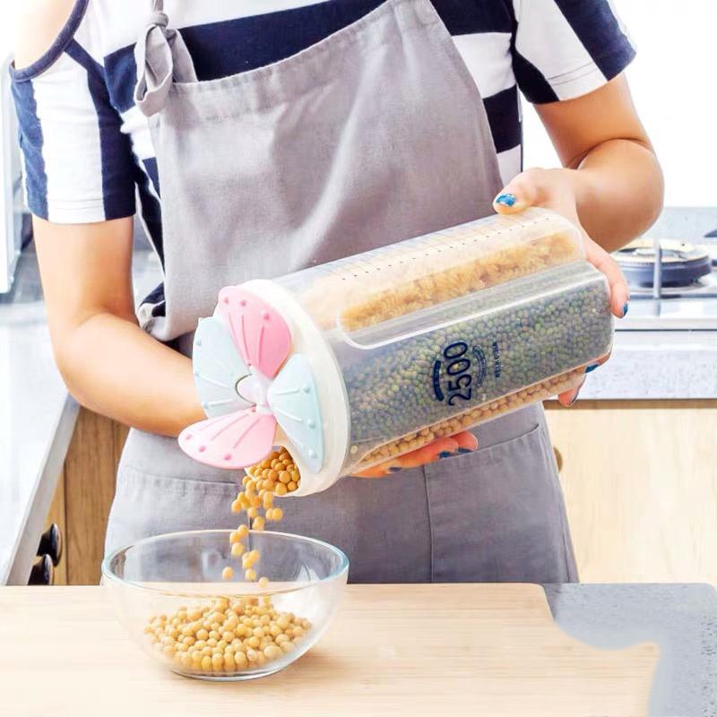 Transparent Sealed Food Storage Box with Multiple Compartments