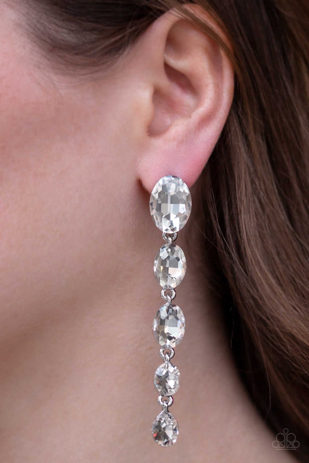 Paparazzi Jewelry Earrings Red Carpet Radiance - White