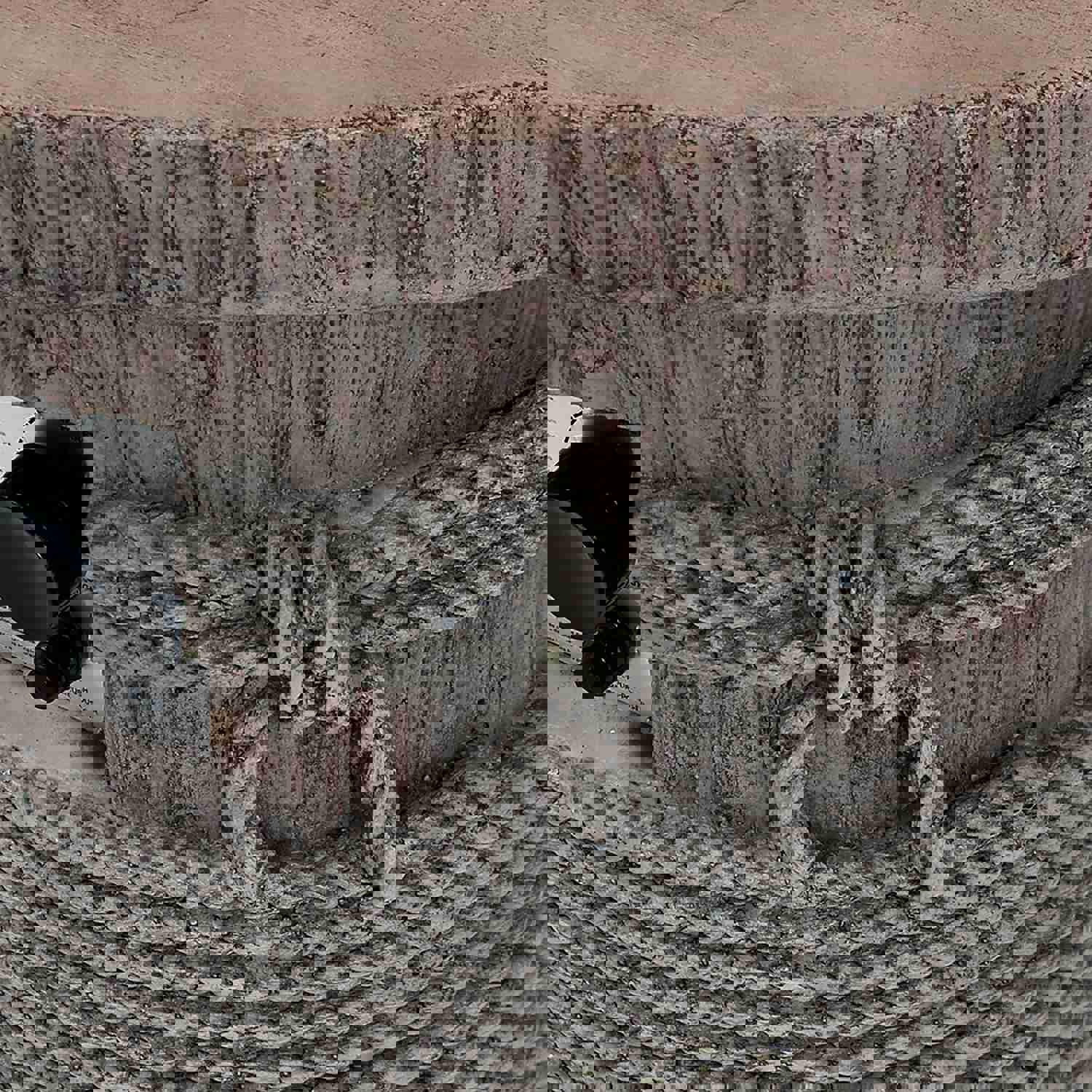 Sunnydaze Outdoor 29-Inch Rope and Barrel Design Propane Gas Fire Pit Table with Lava Rocks