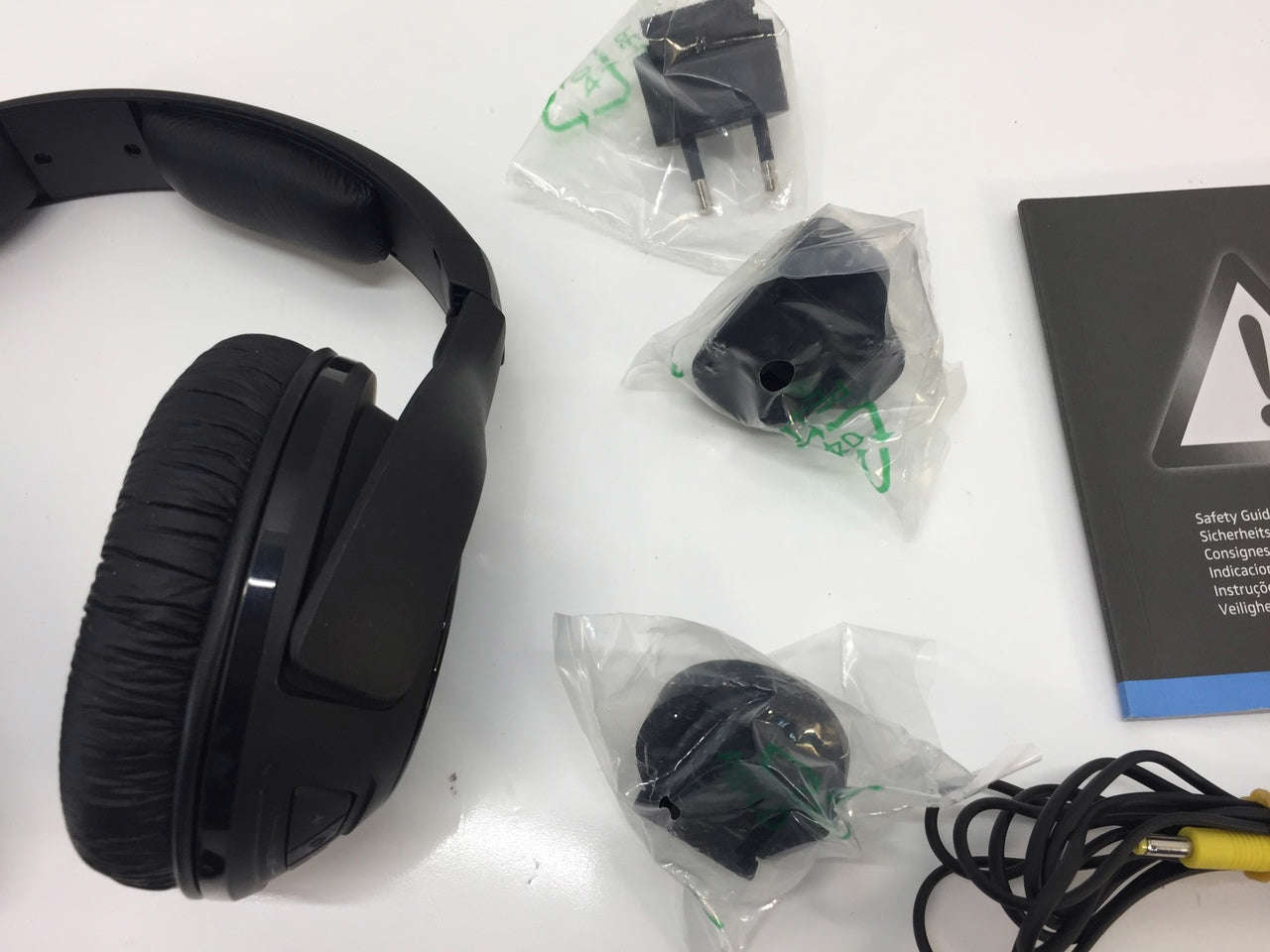 Sennheiser RS160 Wireless Headphones with HDR160 Headset - Black