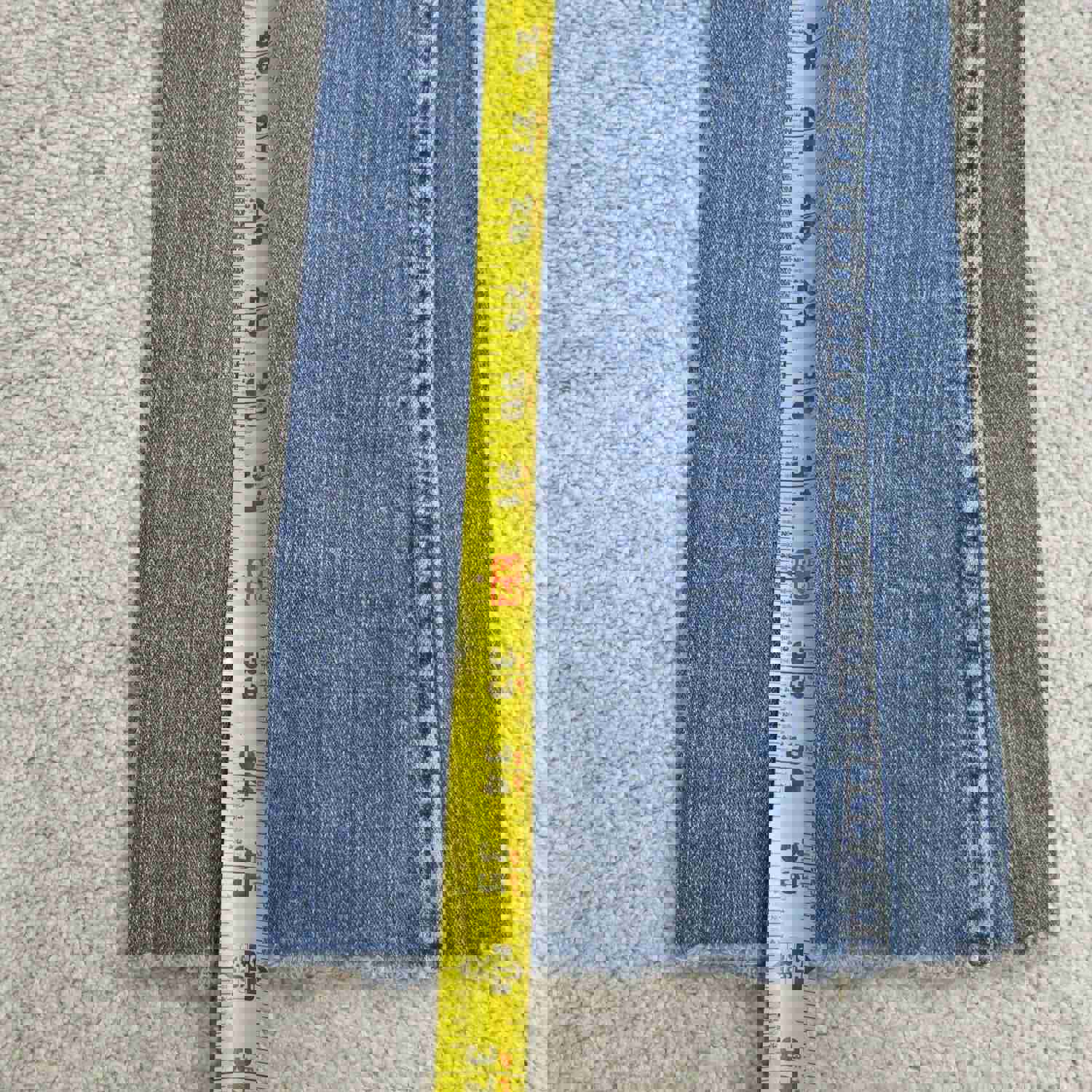 Levis Women's Blue Low Rise Bootcut Jeans Size 27