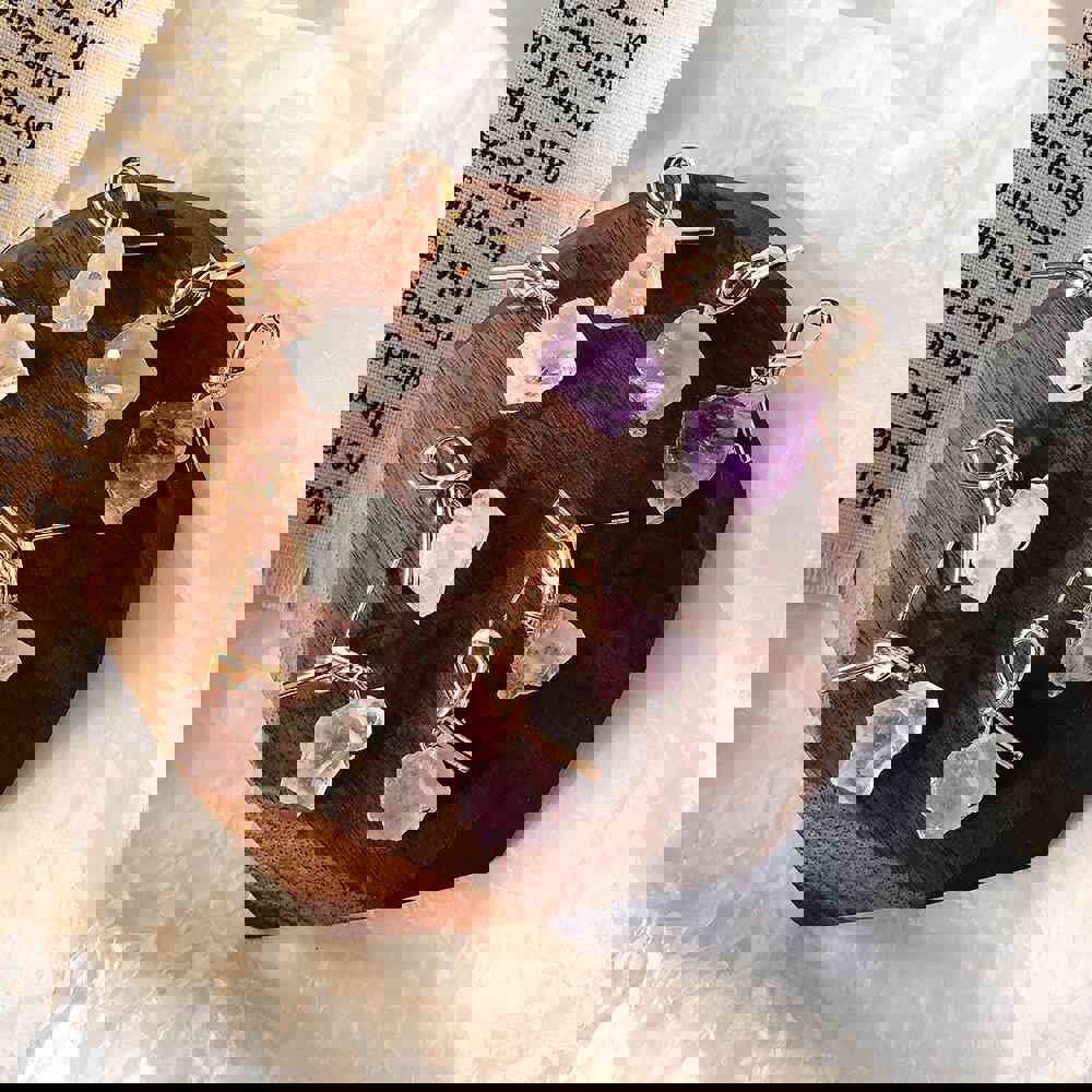 Design Jewelry Personality Metal Knot Asymmetric White Crystal Stone Earrings for Girls Gift for Woman