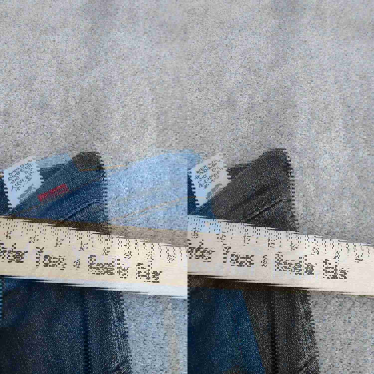 Wrangler Men's Blue Denim Straight Leg Jeans 40X32 - Lightweight & Mid Rise