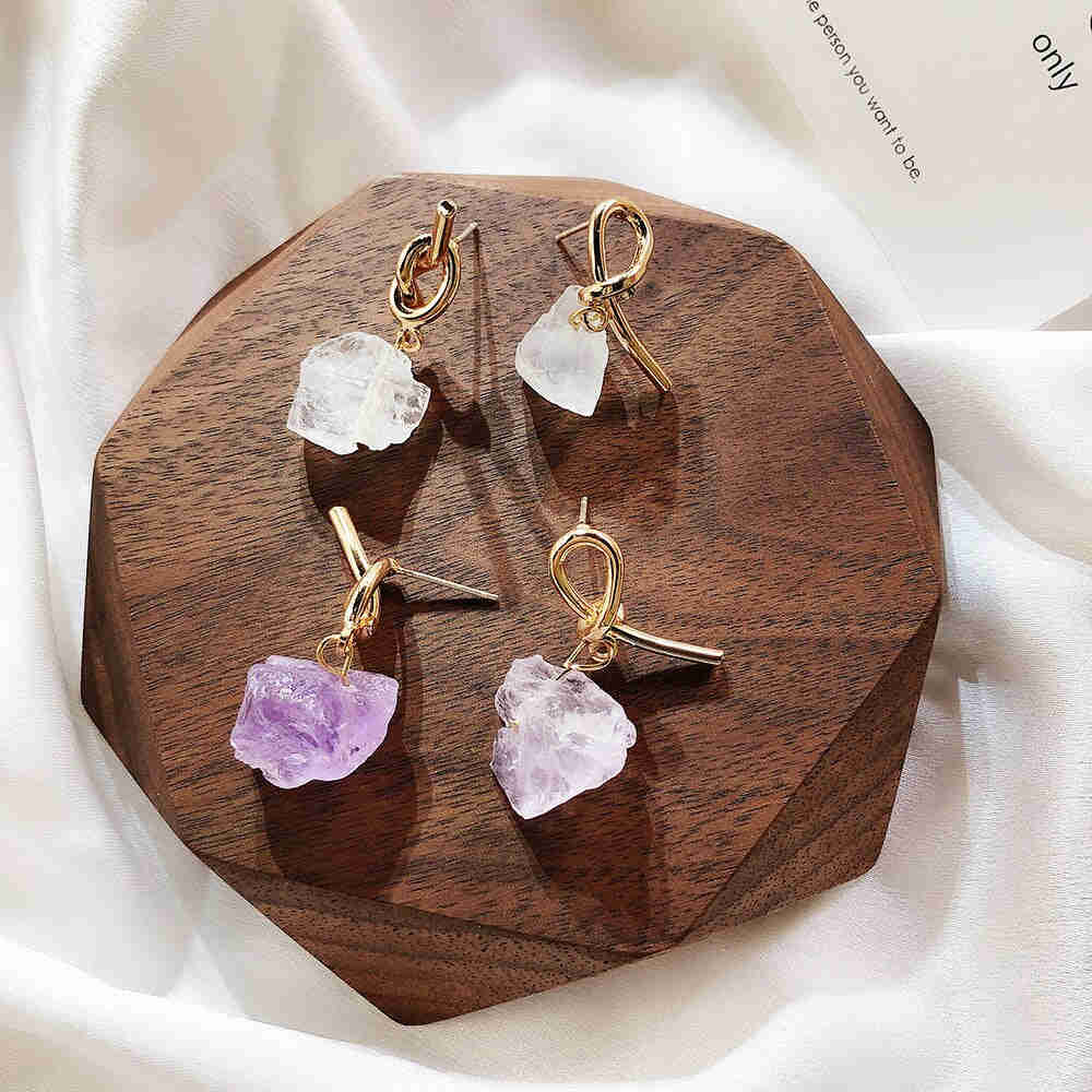 Design Jewelry Personality Metal Knot Asymmetric White Crystal Stone Earrings for Girls Gift for Woman