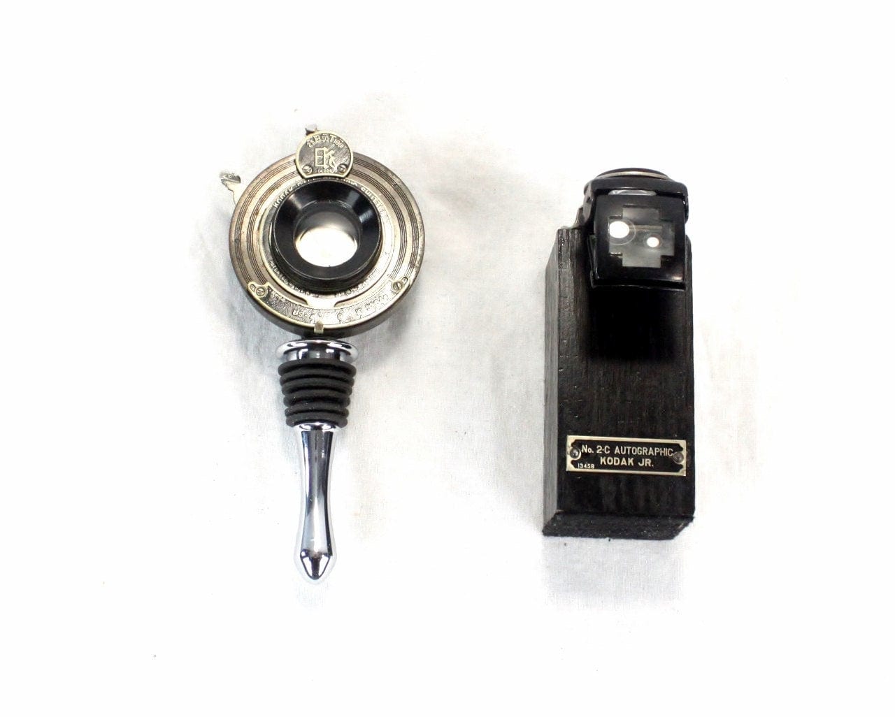 Steampunk Wine Bottle Stopper with Stand - Vintage Kodak 2C JR Folding Camera