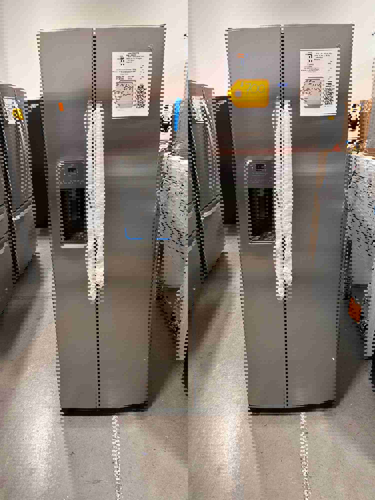 NEW GE SIDE-BY-SIDE REFRIGERATOR with EXTERNAL ICE DISPENSER Model:GSS25GYPFS