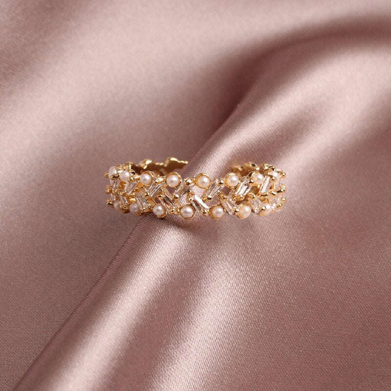 2022 Korean Design Exquisite Copper Inlaid Zircon Hollow Pearl Women's Ring