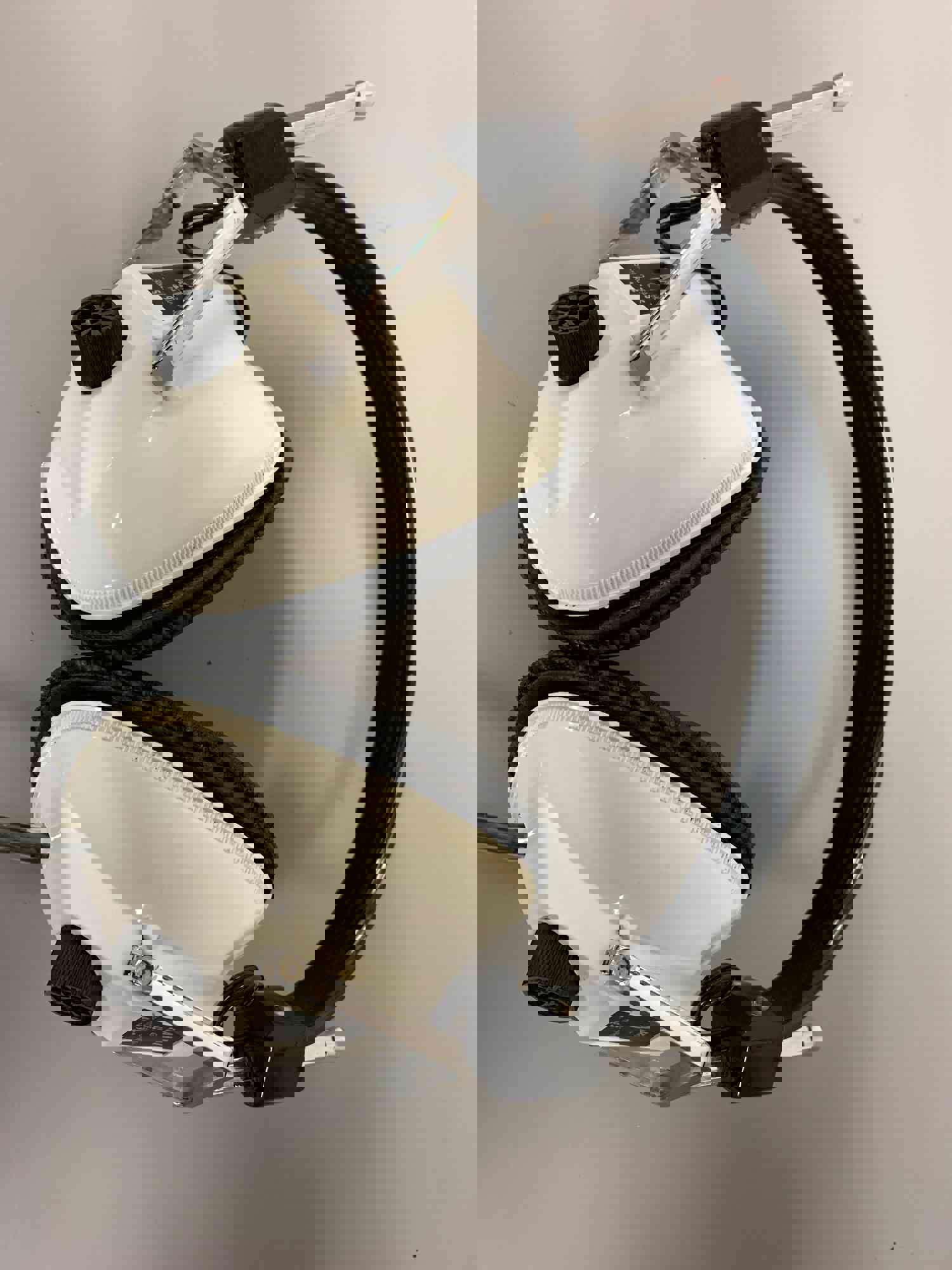 Akai ASE-9S Premium Headphones