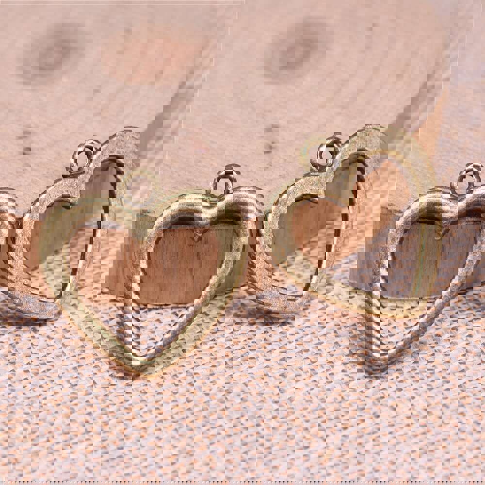 10pcs 20x20mm Hollow Heart Charms Pendants for DIY Jewelry Making