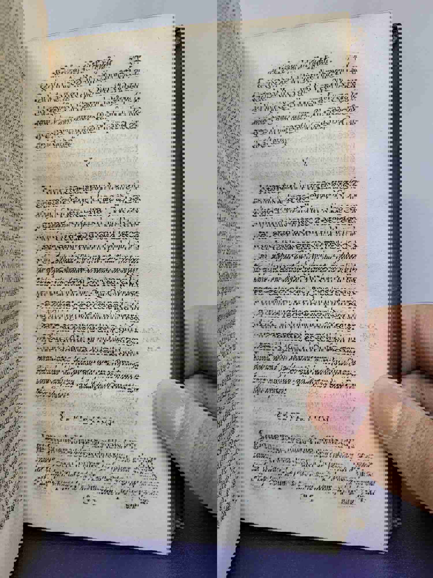 Entretiens sur le decret de Rome; Bound with; LIntrigue decouverte, ou Reflexions sur la lettre de M. labbe Bochart de Saron a M. leveque de Clermont, & sur un modele de lettre au Roi, 1717/1711