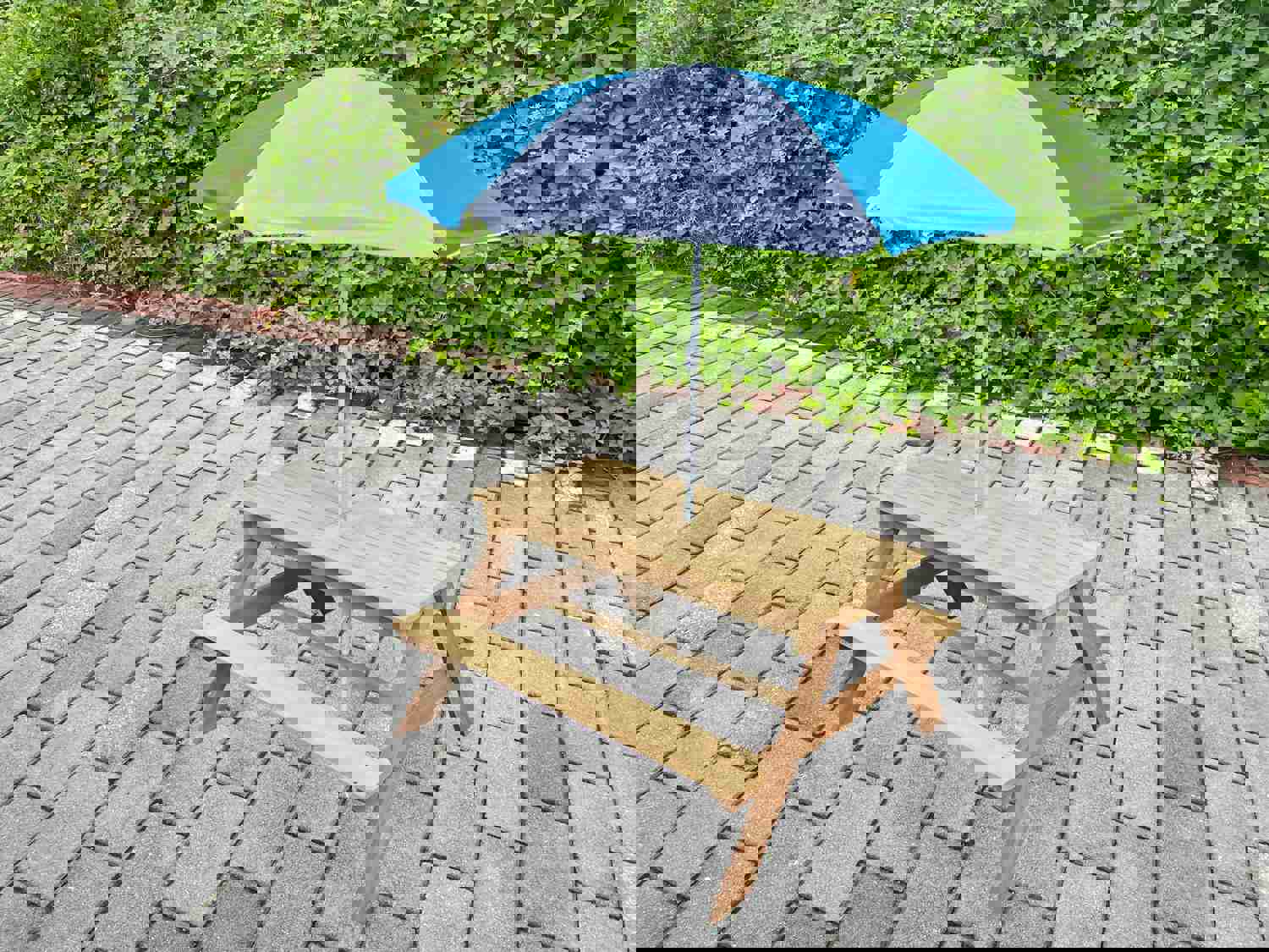 BTExpert Kids 3-in-1 Sand Water Activity Table Wooden Outdoor Convertible Picnic Table Bench with Adjustable Umbrella