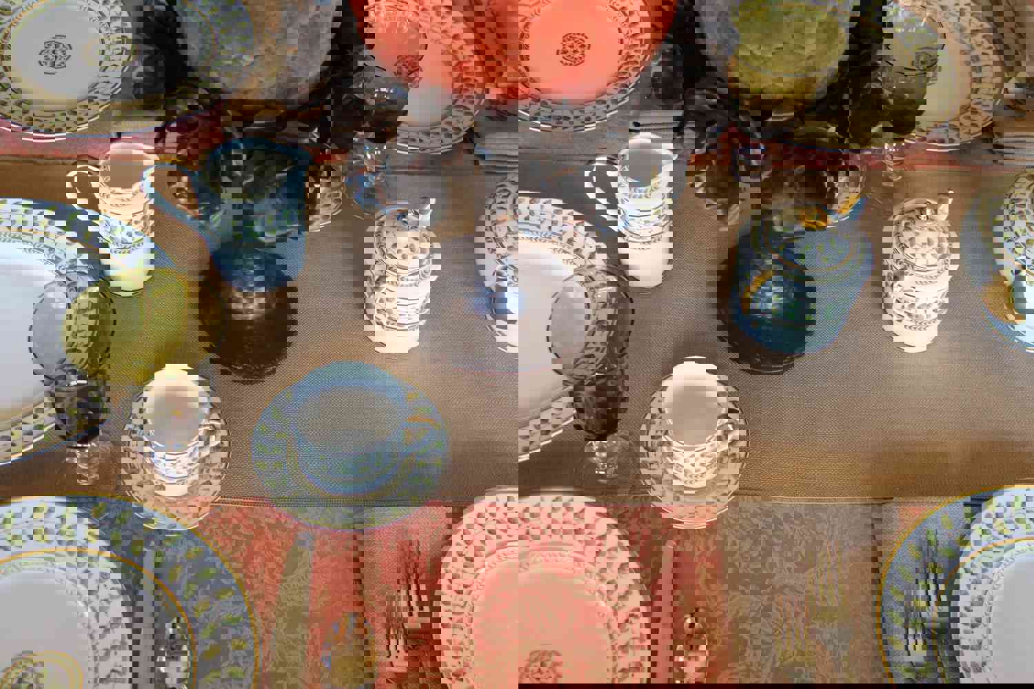 Havana Table Runner Set of 4 - Premium Quality with Easy Care