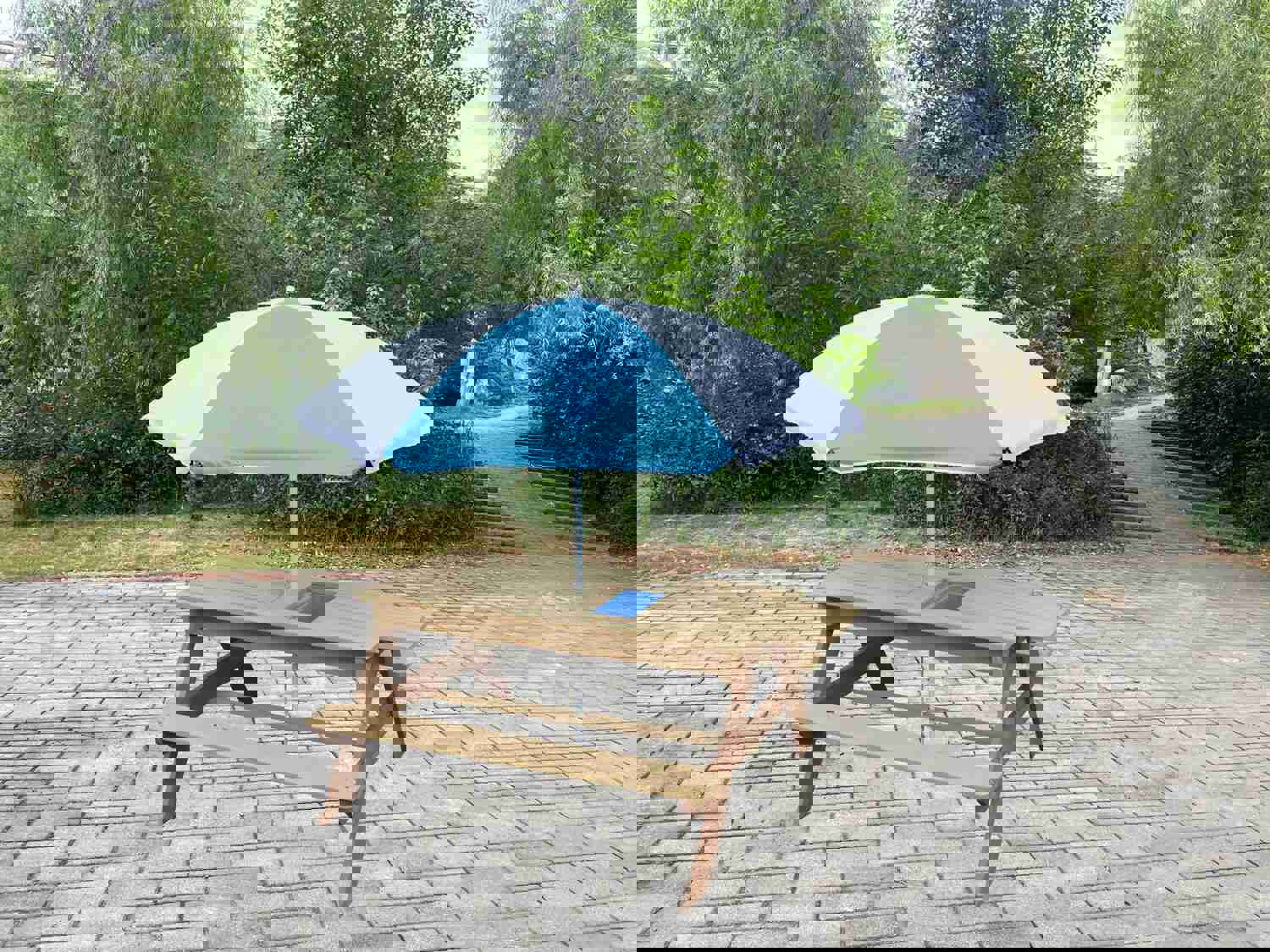 BTExpert Kids 3-in-1 Sand Water Activity Table Wooden Outdoor Convertible Picnic Table Bench with Adjustable Umbrella