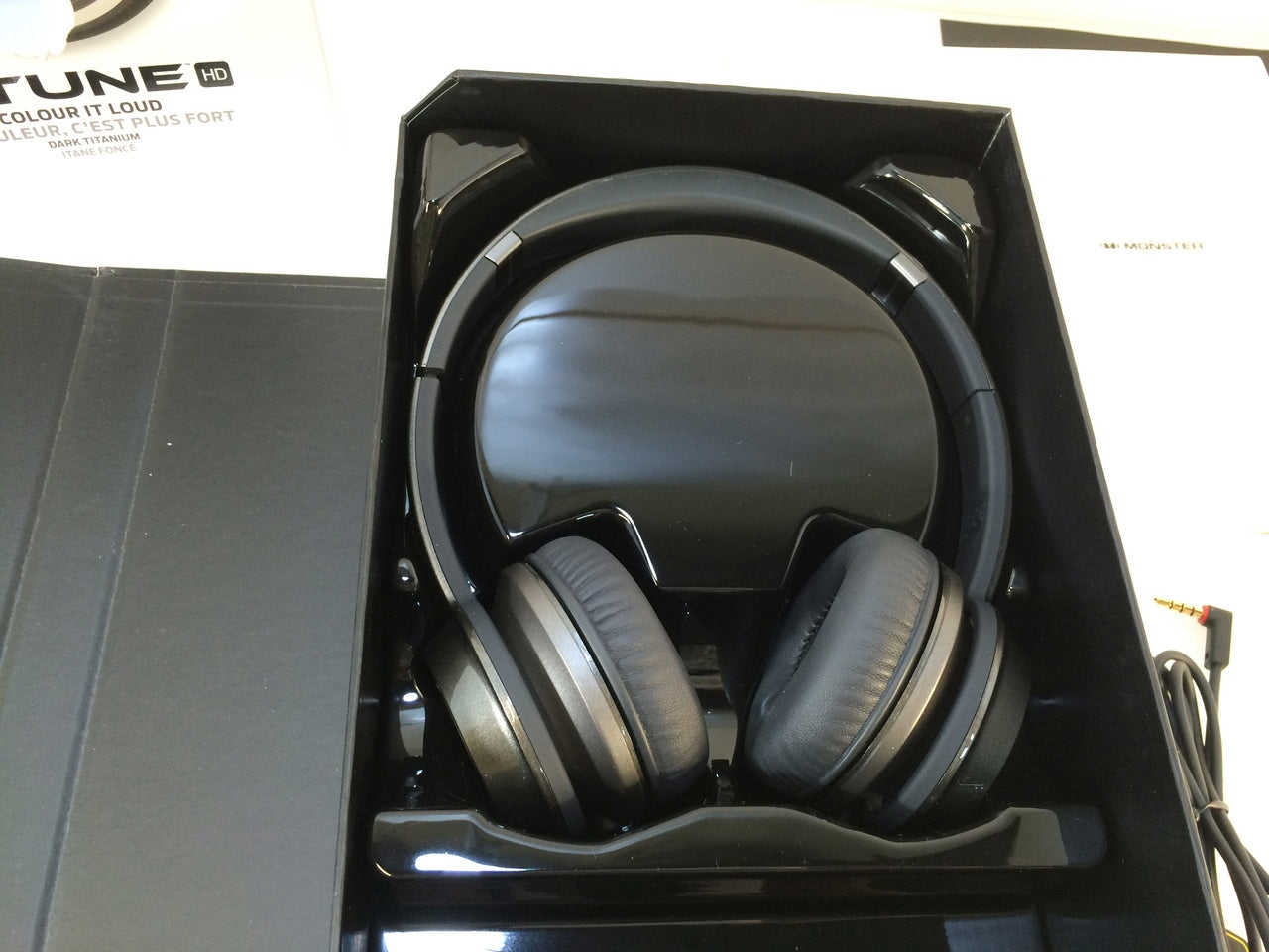 Monster 128579-00 NTune On-Ear Headphones, Pearl Grey