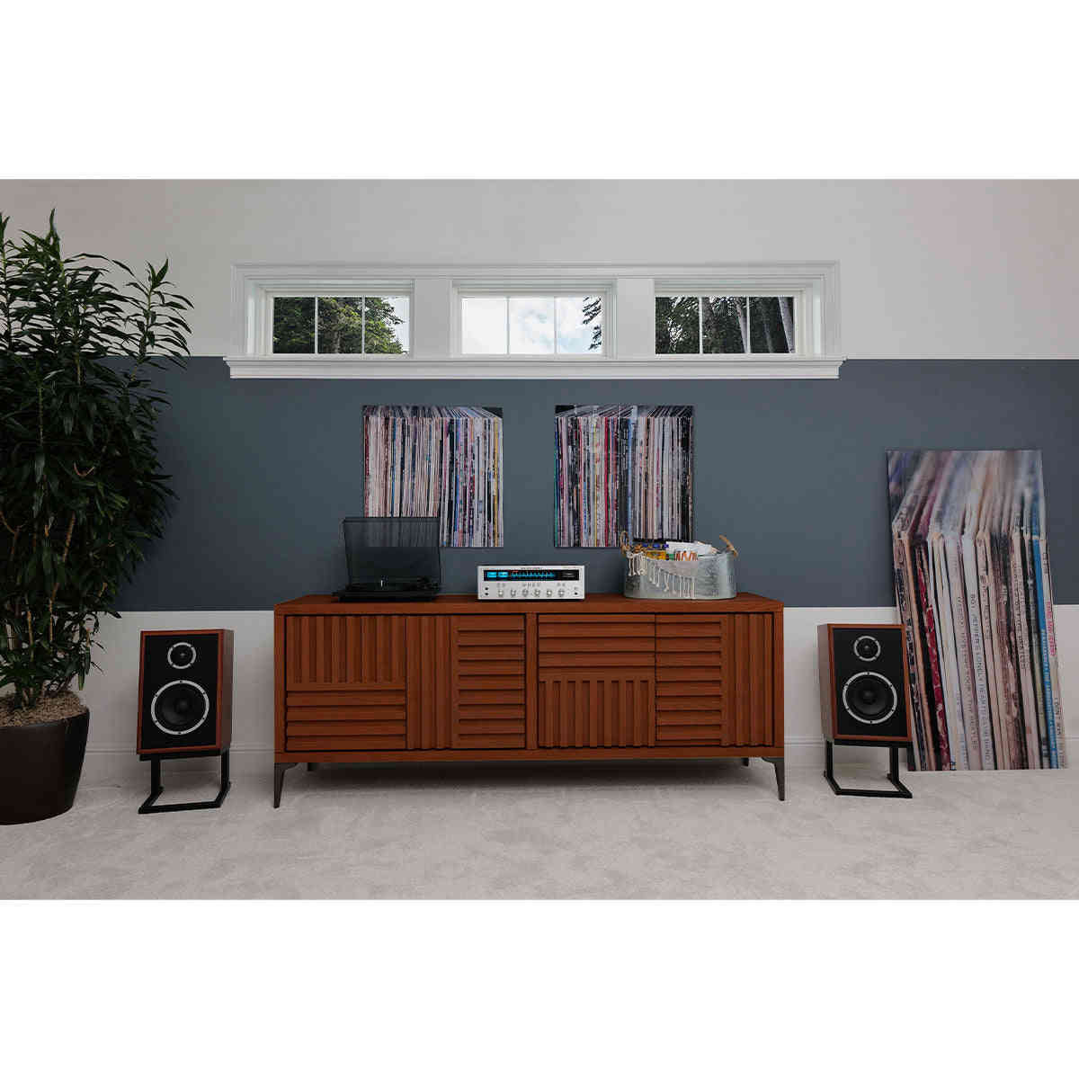 KLH Model Three 2-way 8-inch Acoustic Suspension Bookshelf Speaker - Pair (West African Mahogany)