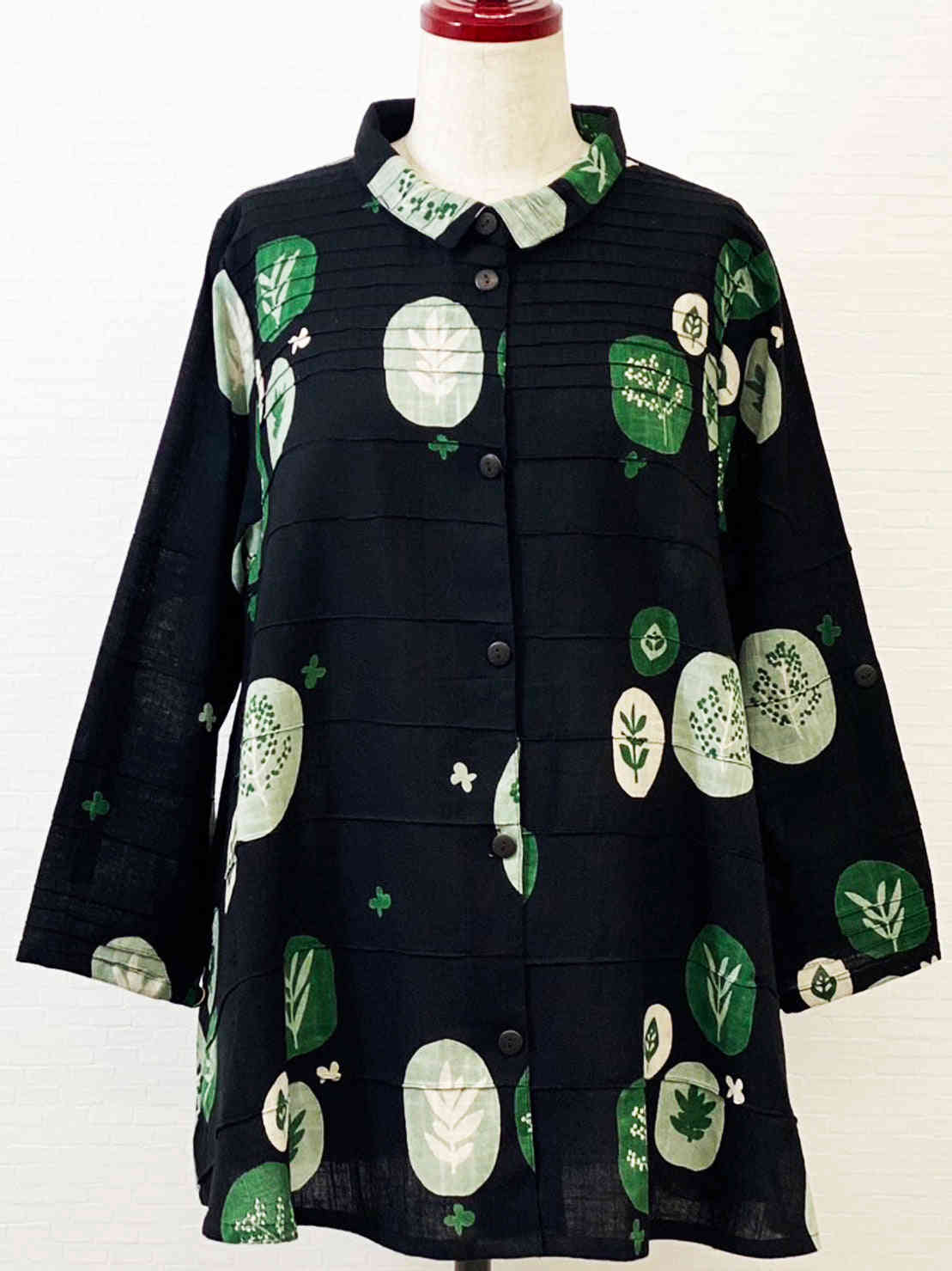 Pintuck Jacket - Leaf Bubble Print - Black