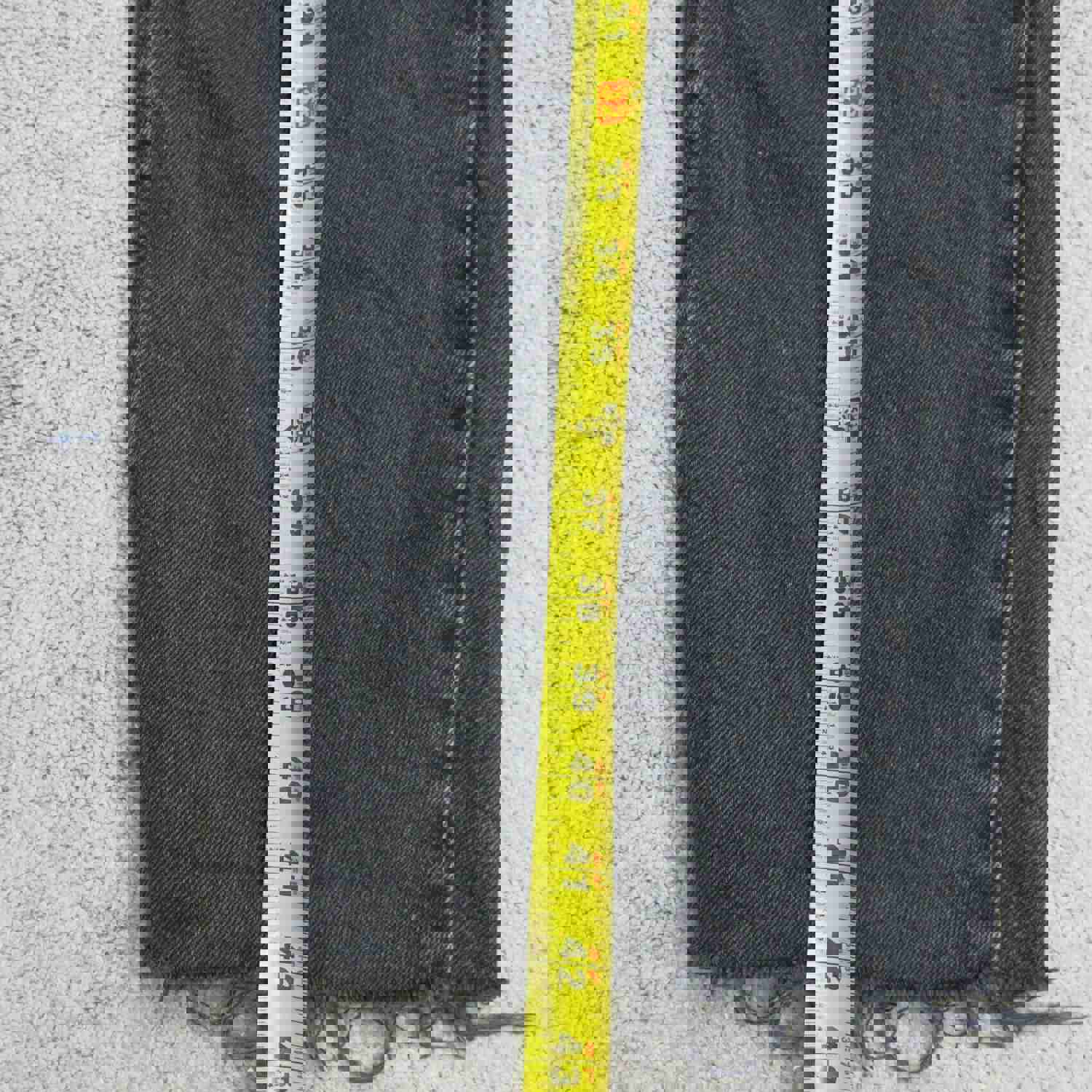 Wrangler Men's Black Straight Leg Jeans - W34XL34, Lightweight & Mid Rise