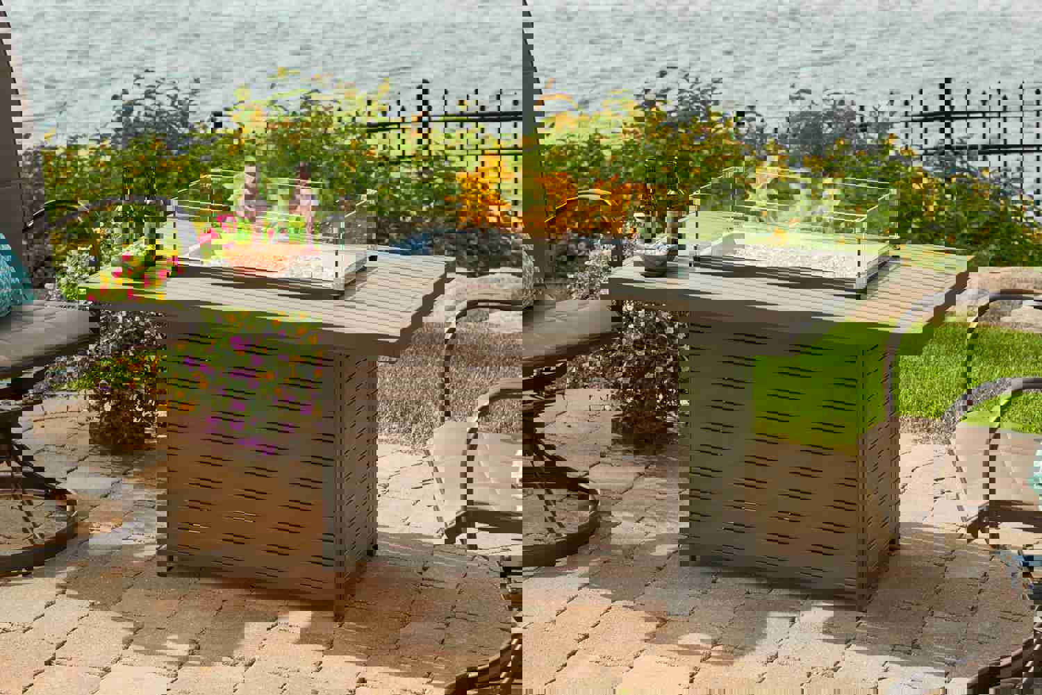 Outdoor GreatRoom Brooks Rectangular Gas Fire Pit Table