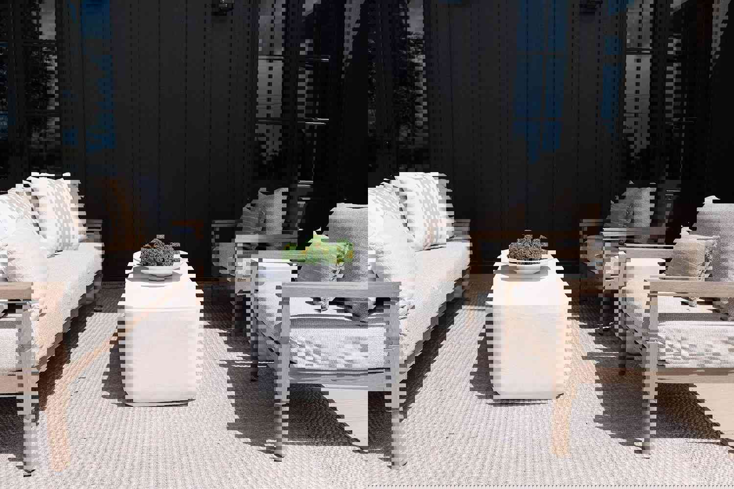 Basil Outdoor Coffee Table - Modern Aluminum Design for Patio