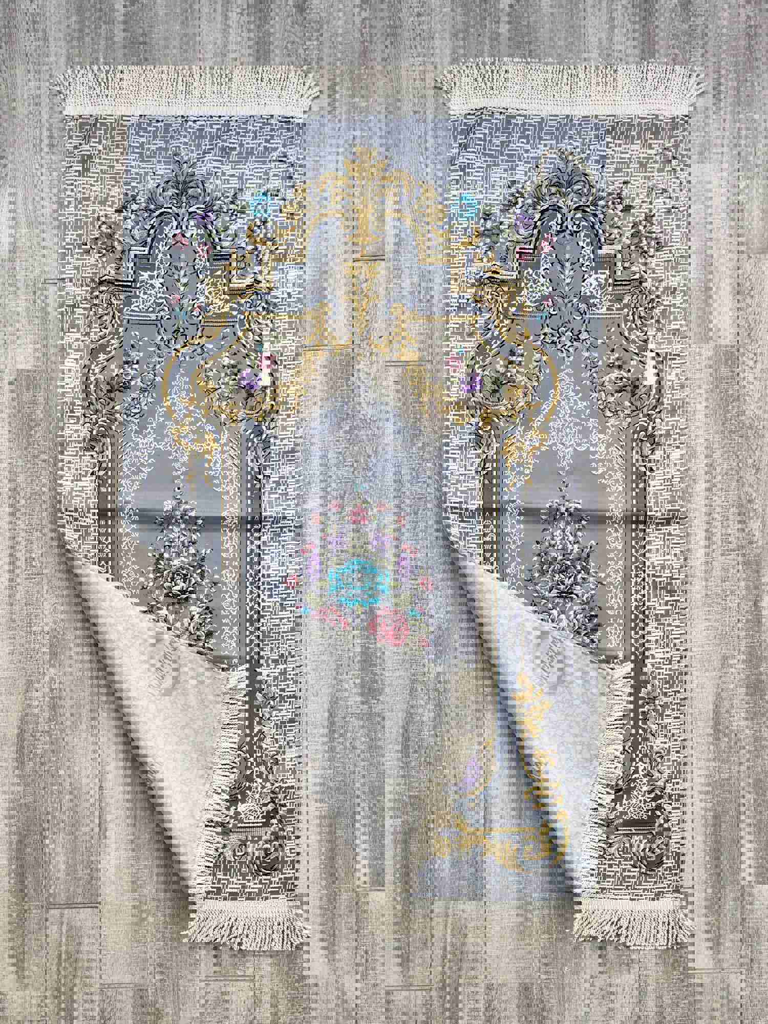 Door to Istanbul Prayer Mat - Premium Quality Islamic Prayer Rug with Tasbih, Ideal for Wedding Gifts and Special Occasions