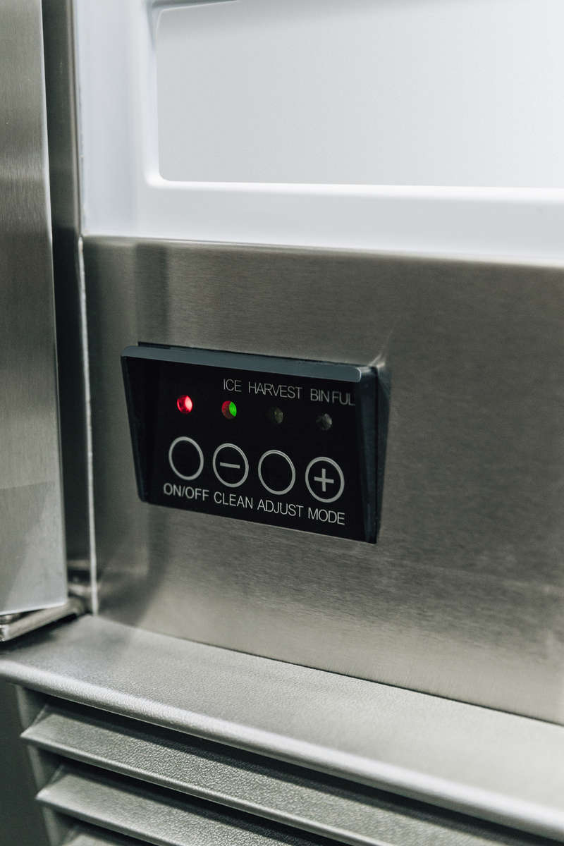 Summerset SSIM-15 Outdoor Ice Maker