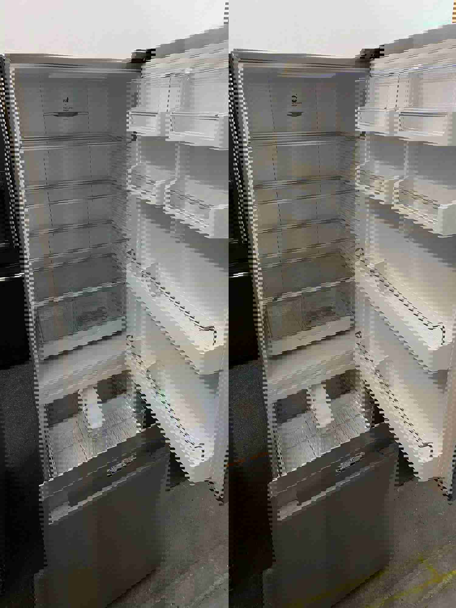 Fisher & Paykel Series 5 Contemporary Series RF170WDRX5N 32 Inch Counter Depth Freestanding Bottom Mount Refrigerator