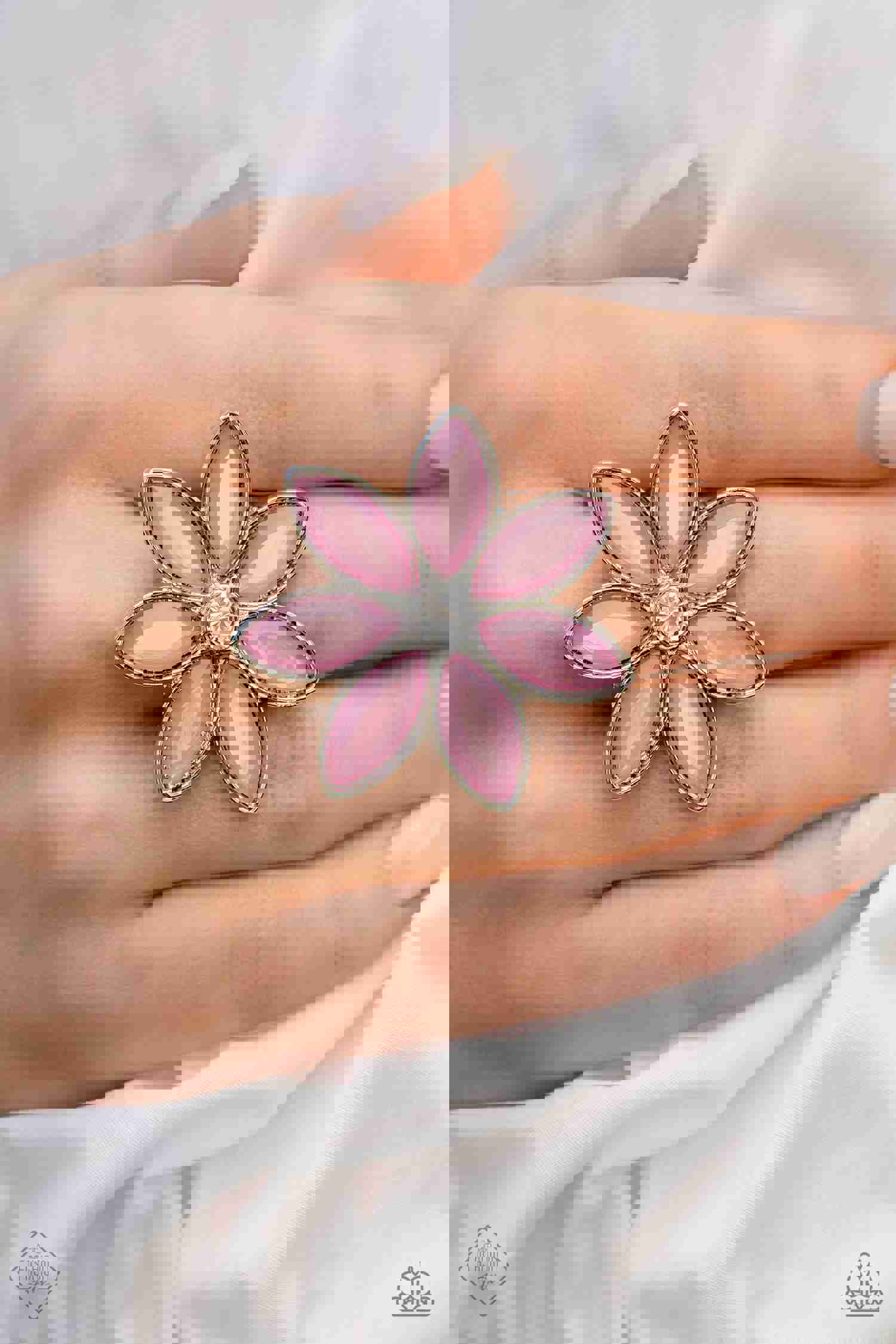 Paparazzi Glimpses of Malibu - Complete Trend Blend (2023 March Fashion Fix)