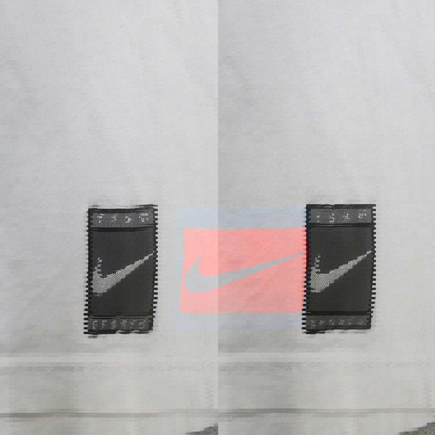 Nike Men's X Large White Basketball Crew Neck Short Sleeve T-Shirt