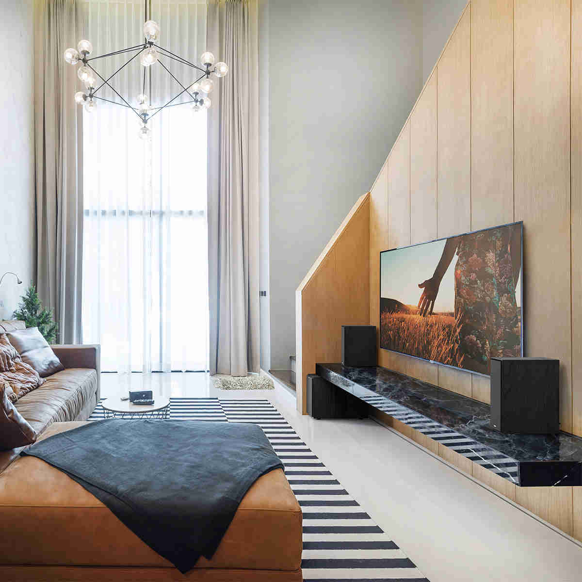 Klipsch R-50PM Powered Bookshelf Speakers with 5.25 Woofers - Pair