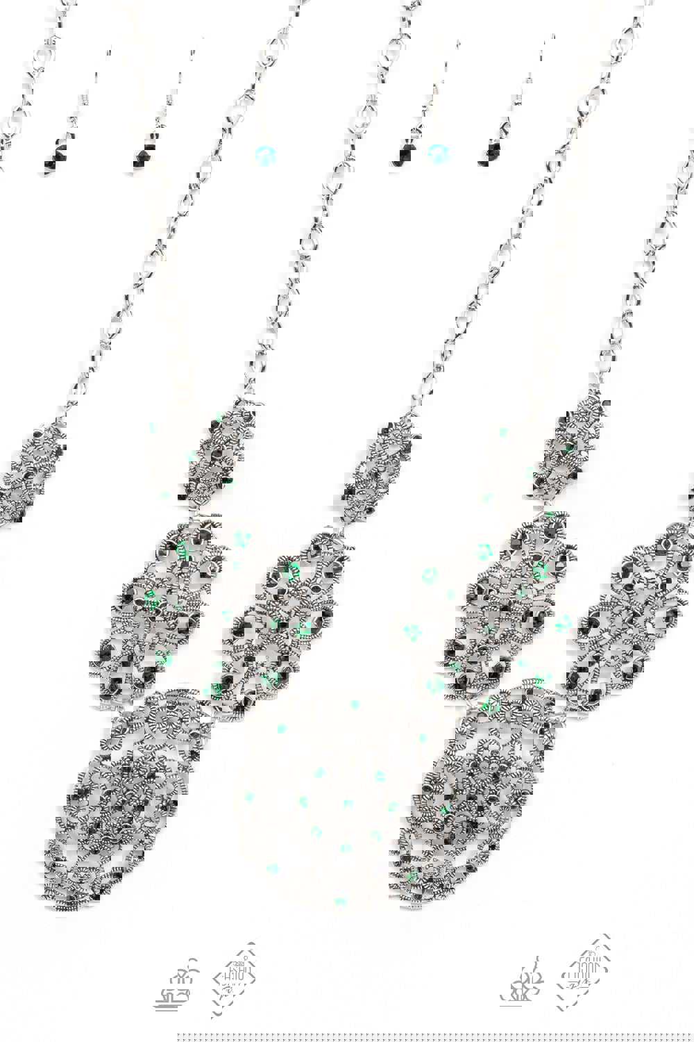 Paparazzi Fashion Fix Glimpses Of Malibu Complete Trend Blend - December 2021