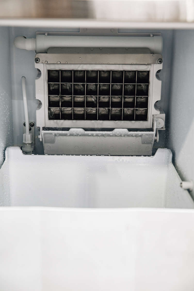 Summerset SSIM-15 Outdoor Ice Maker